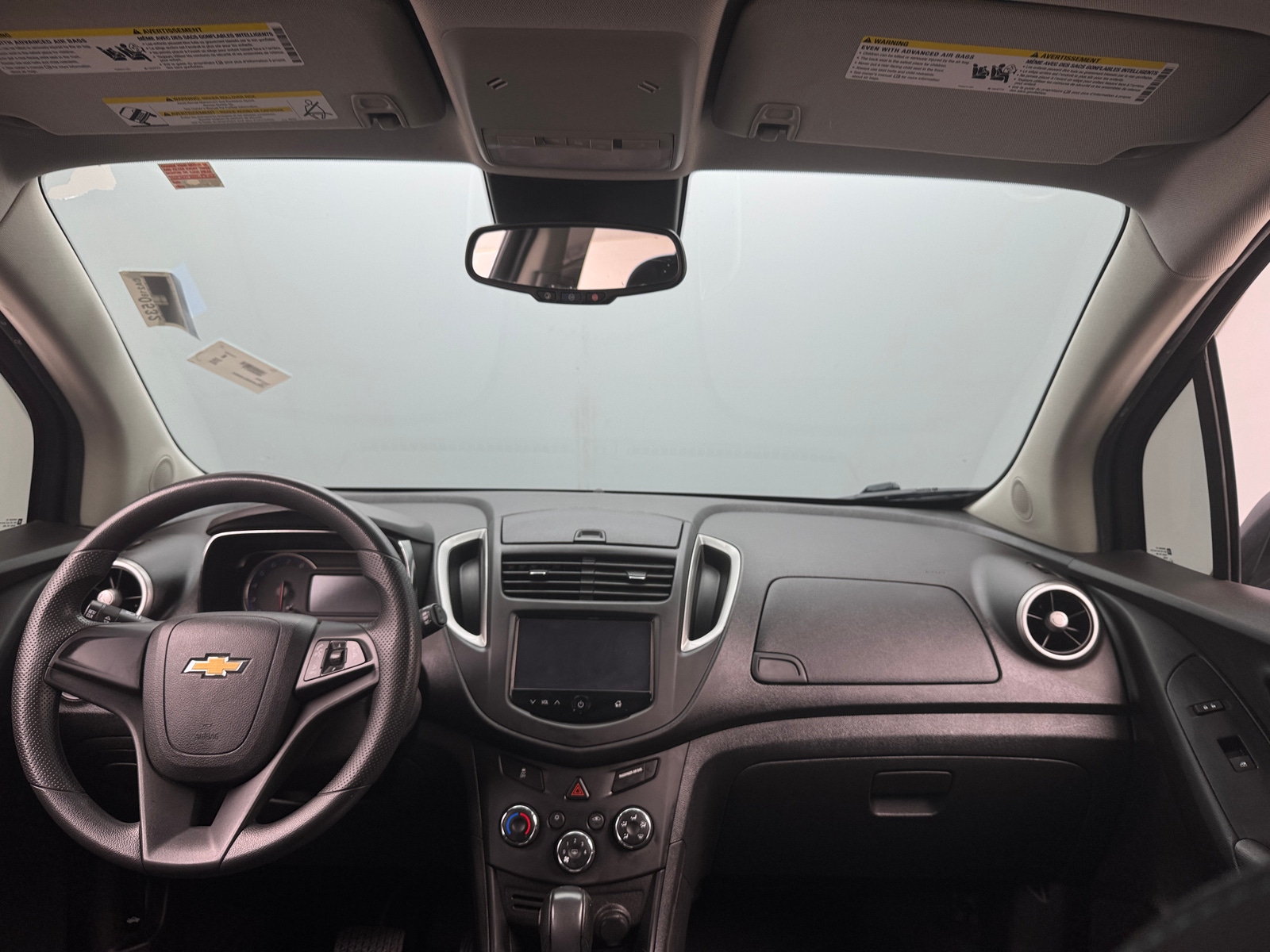 Thumbnail: 2016 Chevrolet Trax - 3