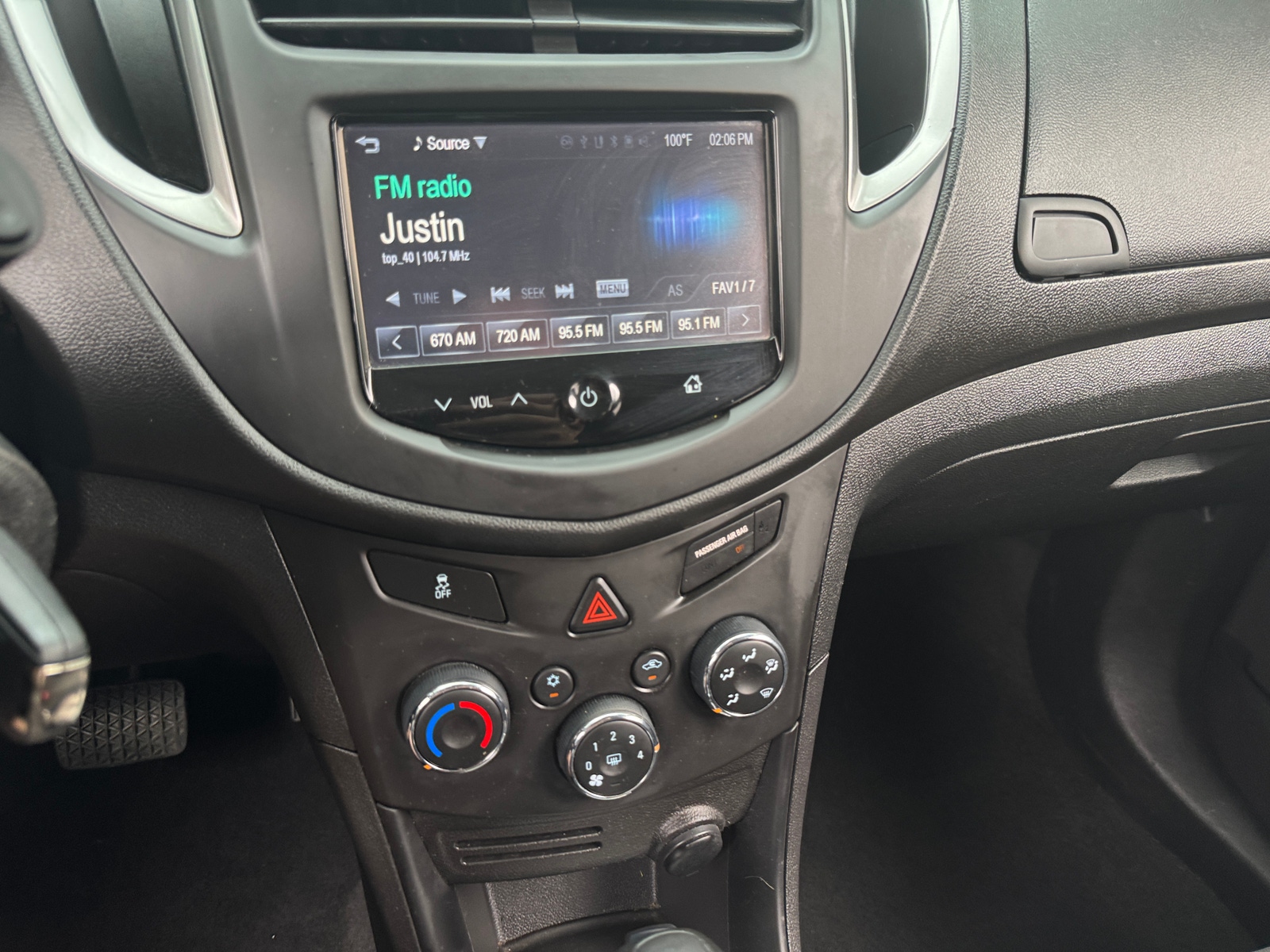 Thumbnail: 2016 Chevrolet Trax - 4