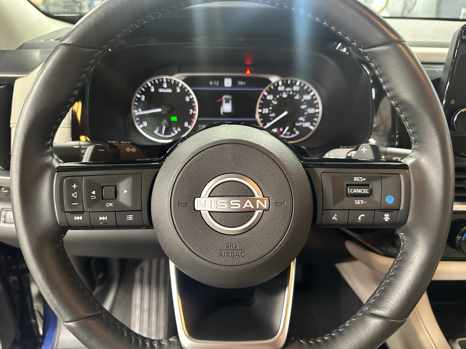 Thumbnail: 2024 Nissan Pathfinder - 4