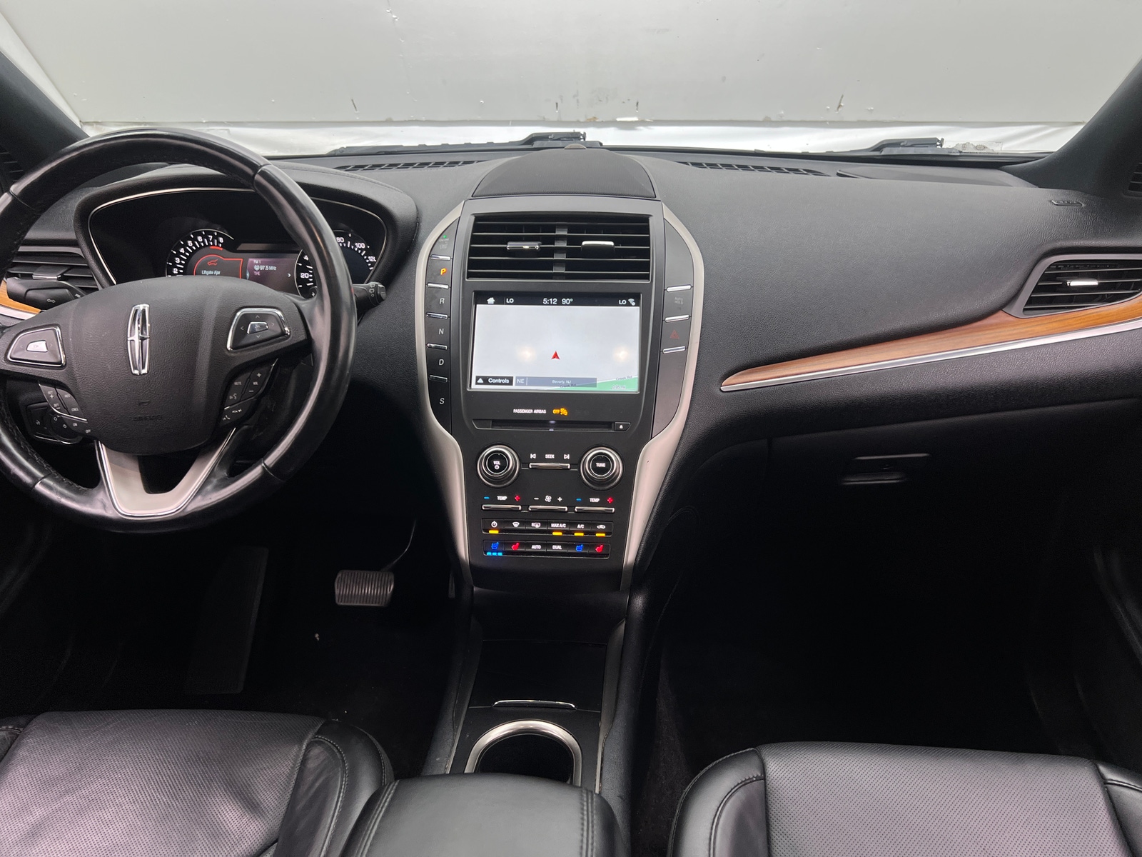 Thumbnail: 2017 Lincoln MKC - 2