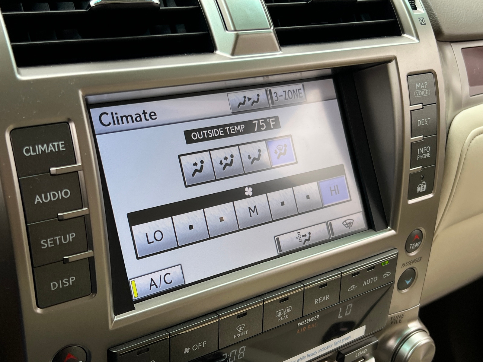 Thumbnail: 2013 Lexus GX - 3