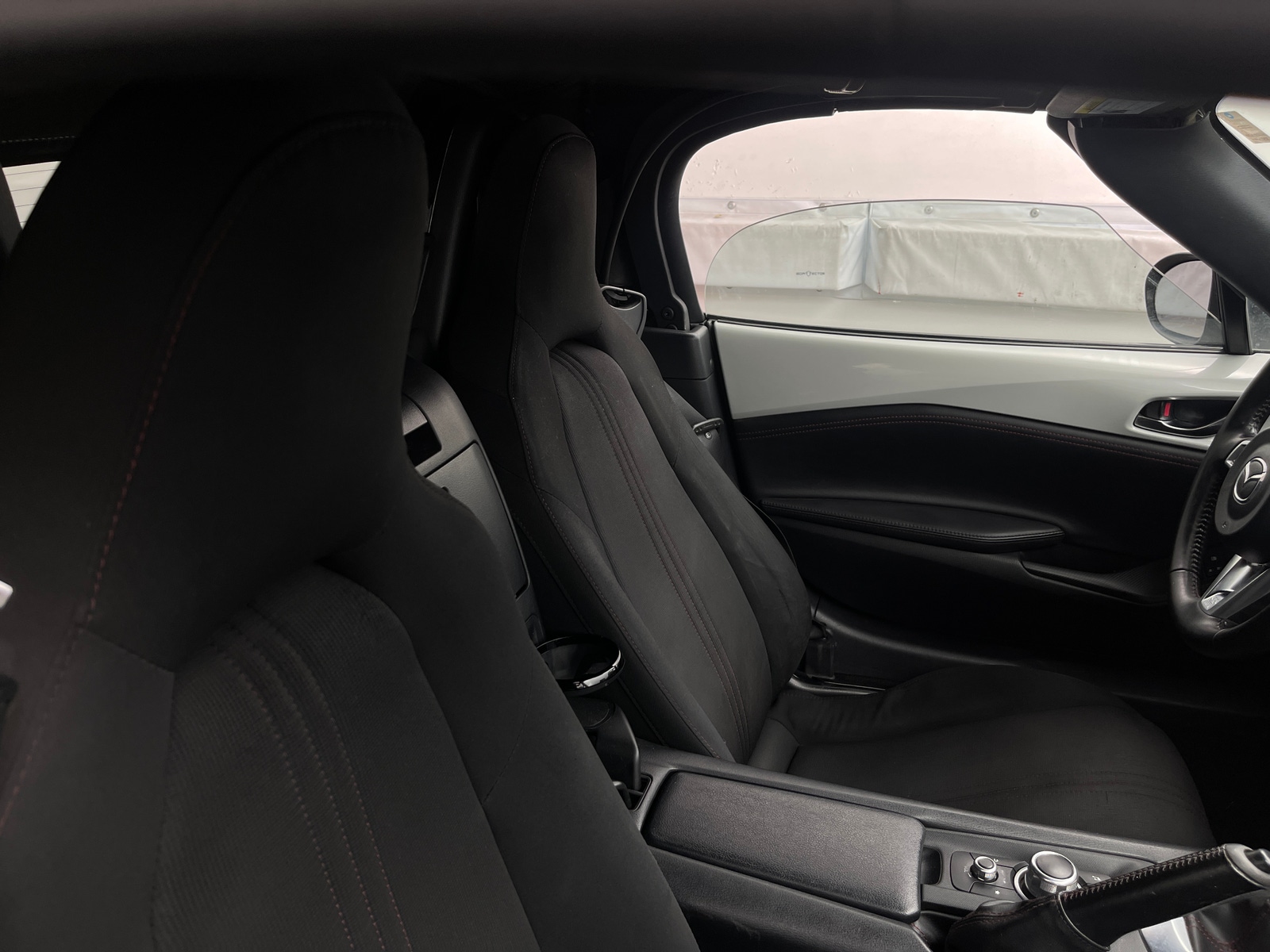 Thumbnail: 2016 Mazda MX-5 Miata - 2