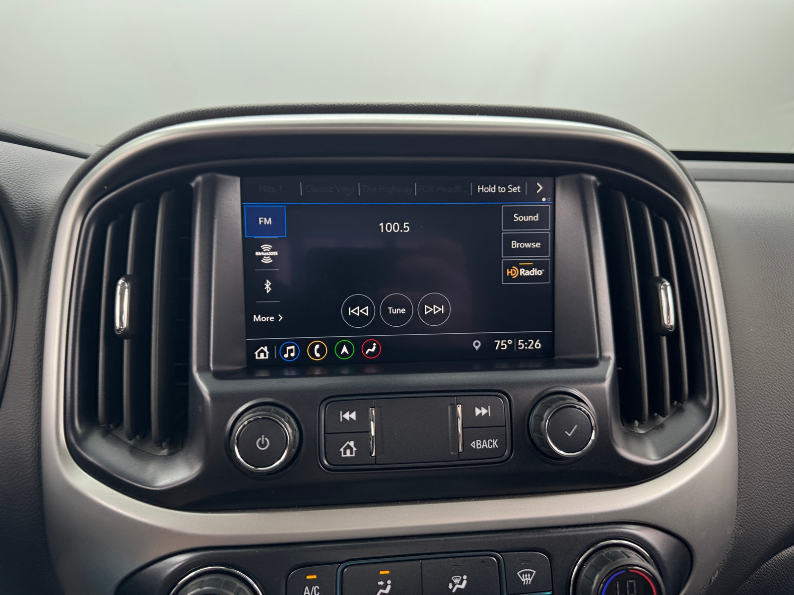 Thumbnail: 2020 Chevrolet Colorado - 3