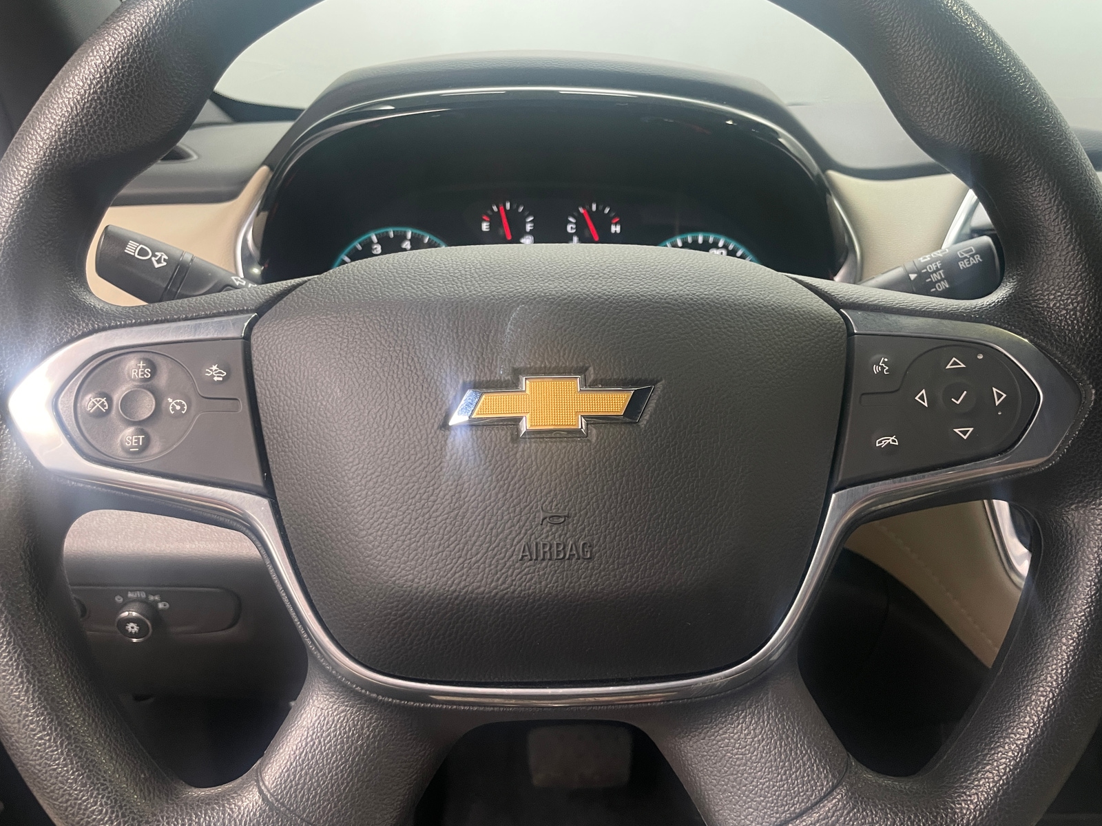 Thumbnail: 2022 Chevrolet Traverse - 5