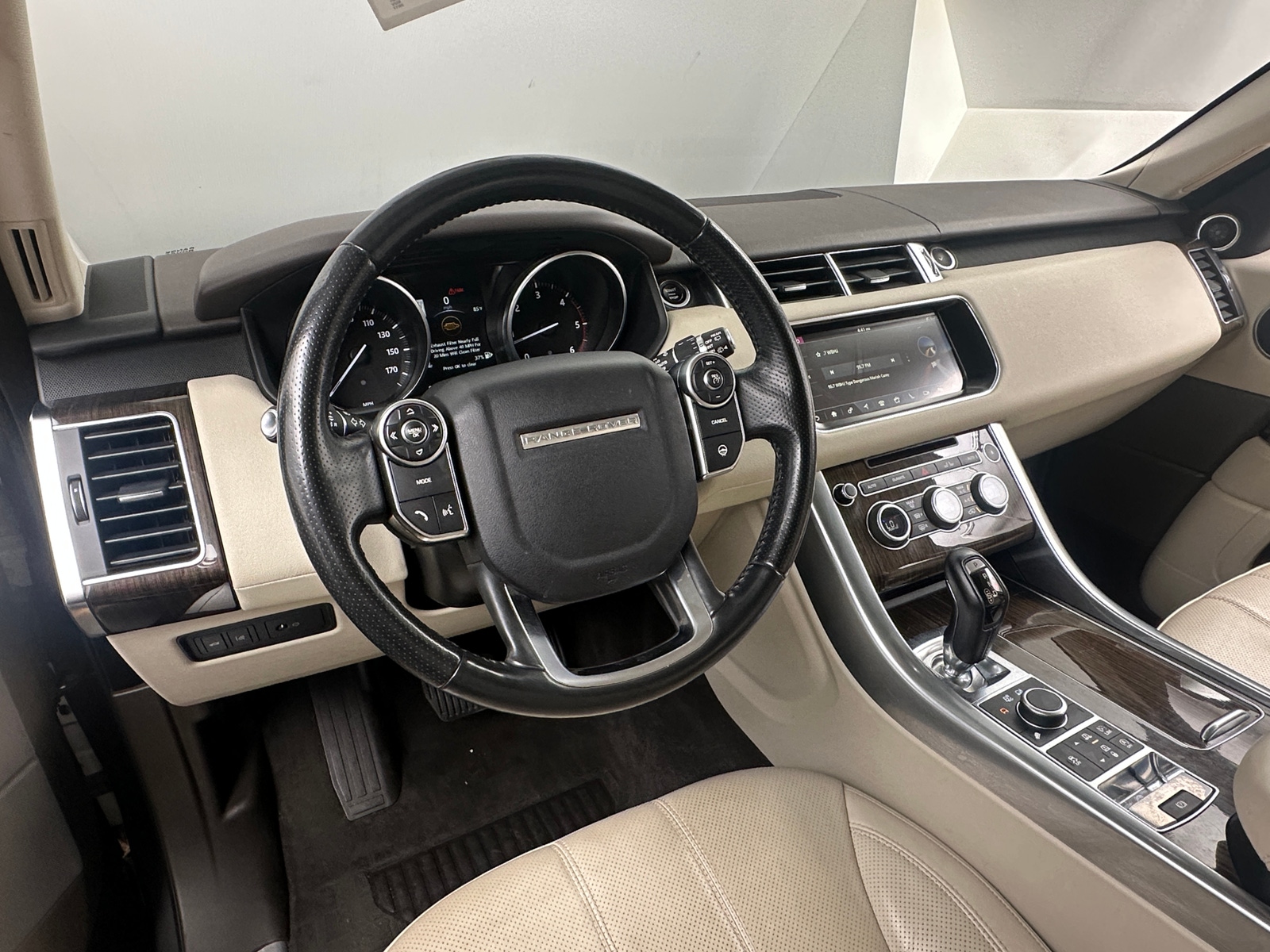 Thumbnail: 2017 Land Rover Range Rover Sport - 2