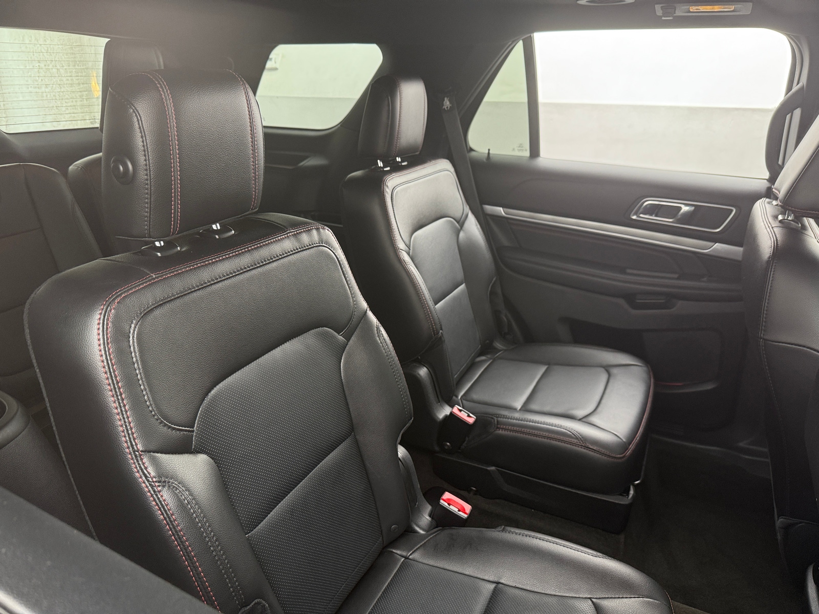 Thumbnail: 2018 Ford Explorer - 5