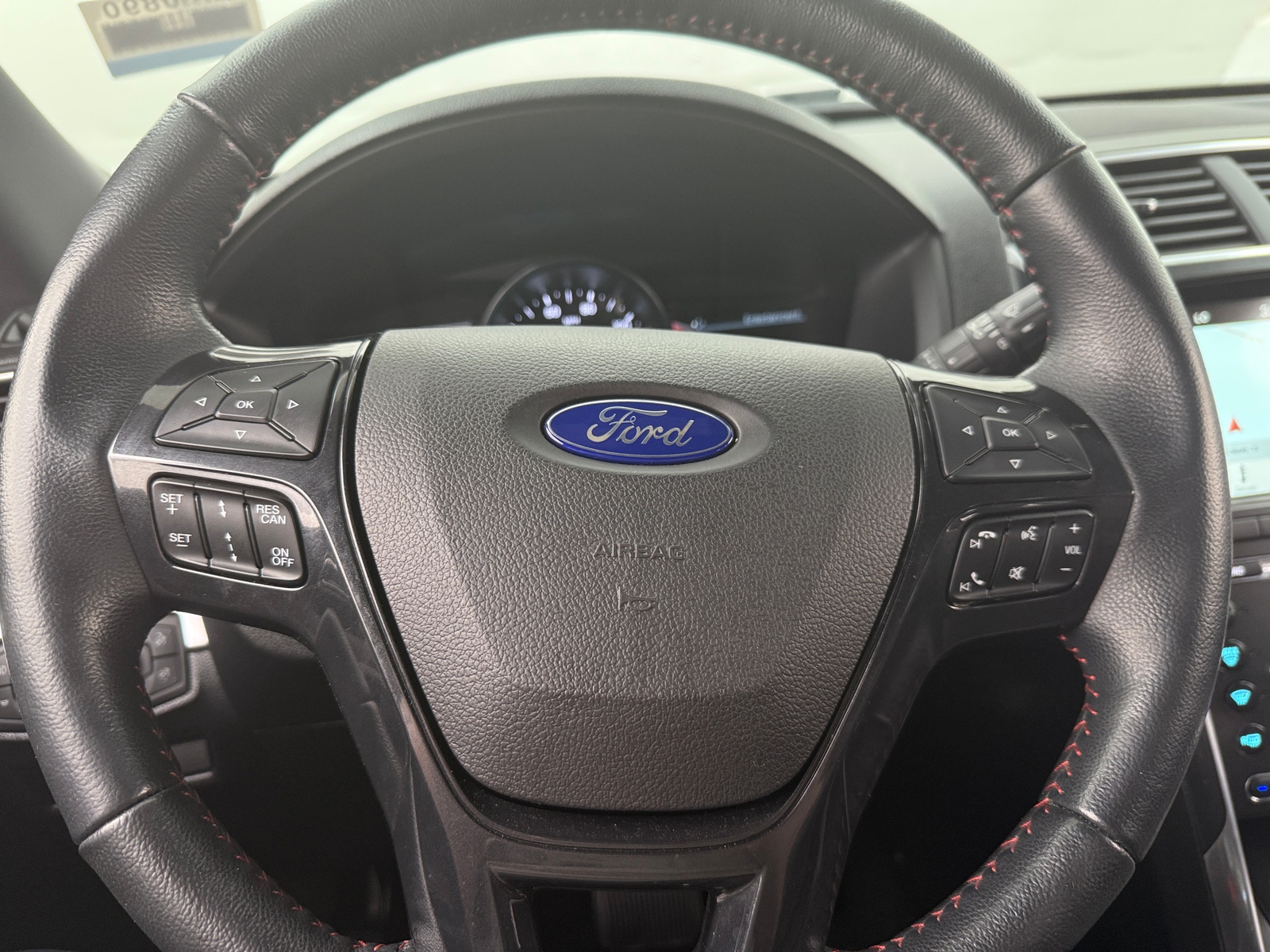 Thumbnail: 2018 Ford Explorer - 4