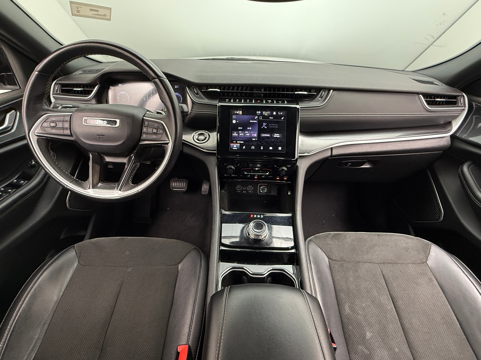 Thumbnail: 2022 Jeep Grand Cherokee L - 2
