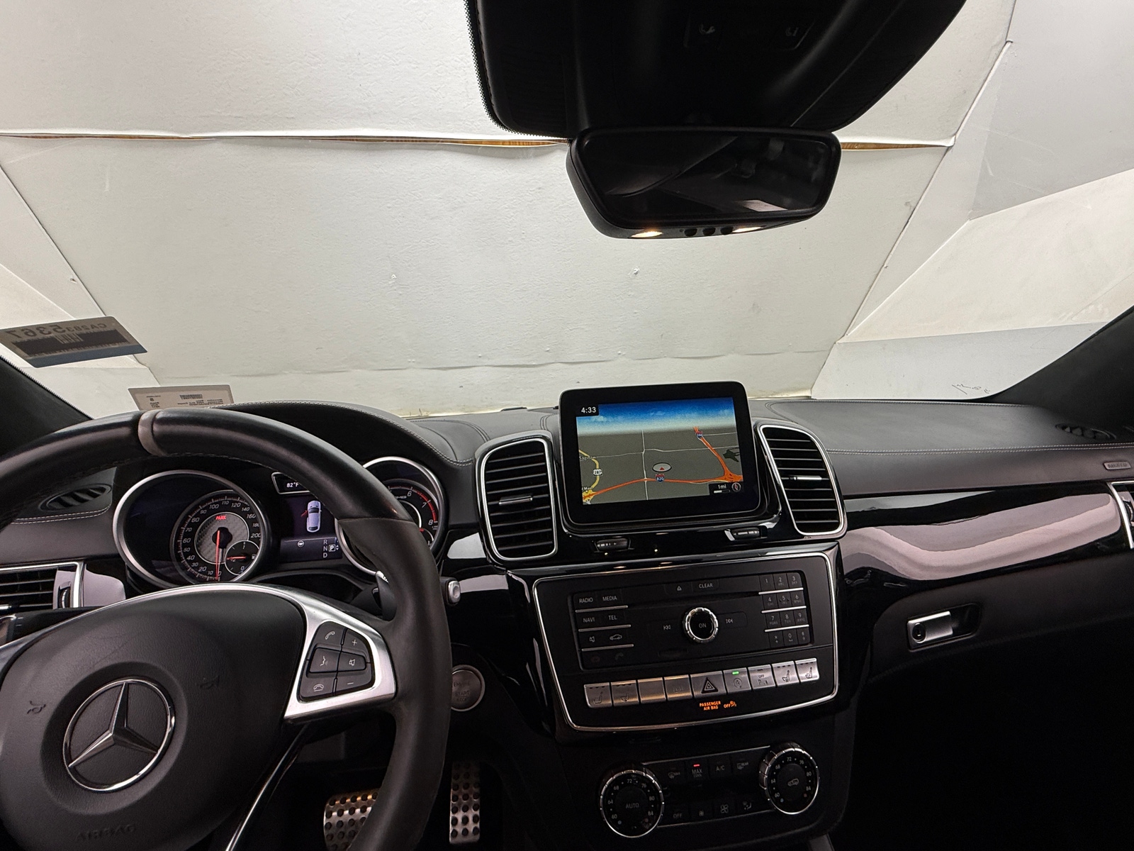 Thumbnail: 2017 Mercedes-Benz GLE - 2