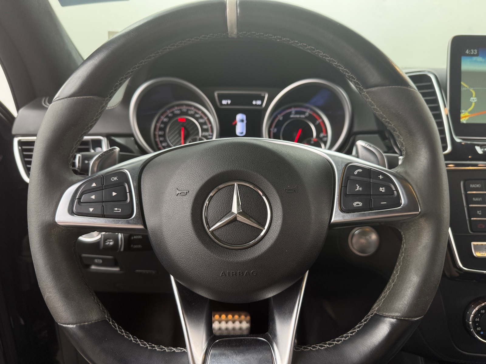Thumbnail: 2017 Mercedes-Benz GLE - 4