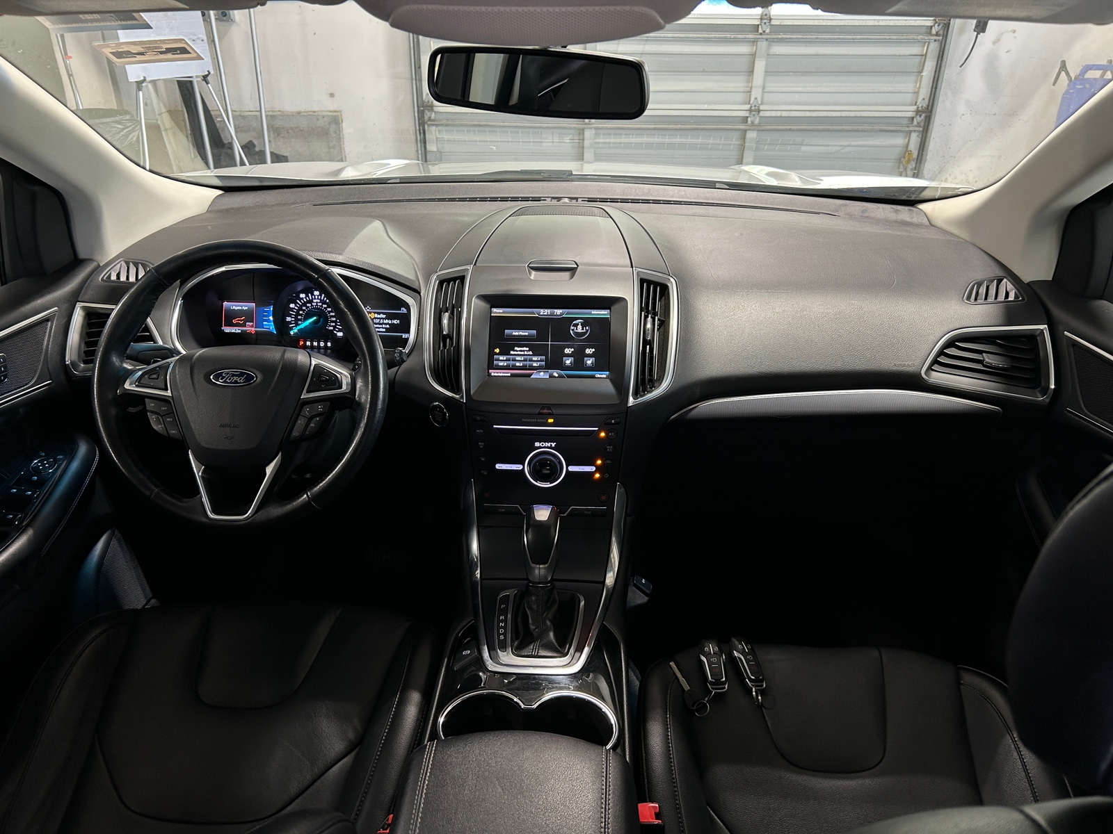 Thumbnail: 2015 Ford Edge - 2