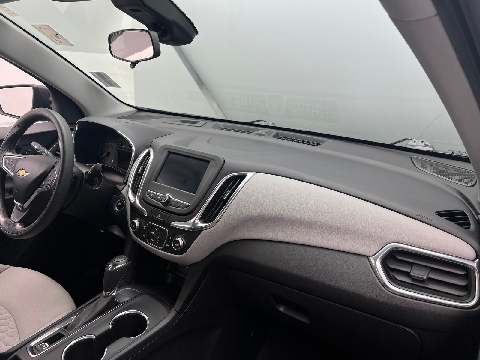 Thumbnail: 2020 Chevrolet Equinox - 3
