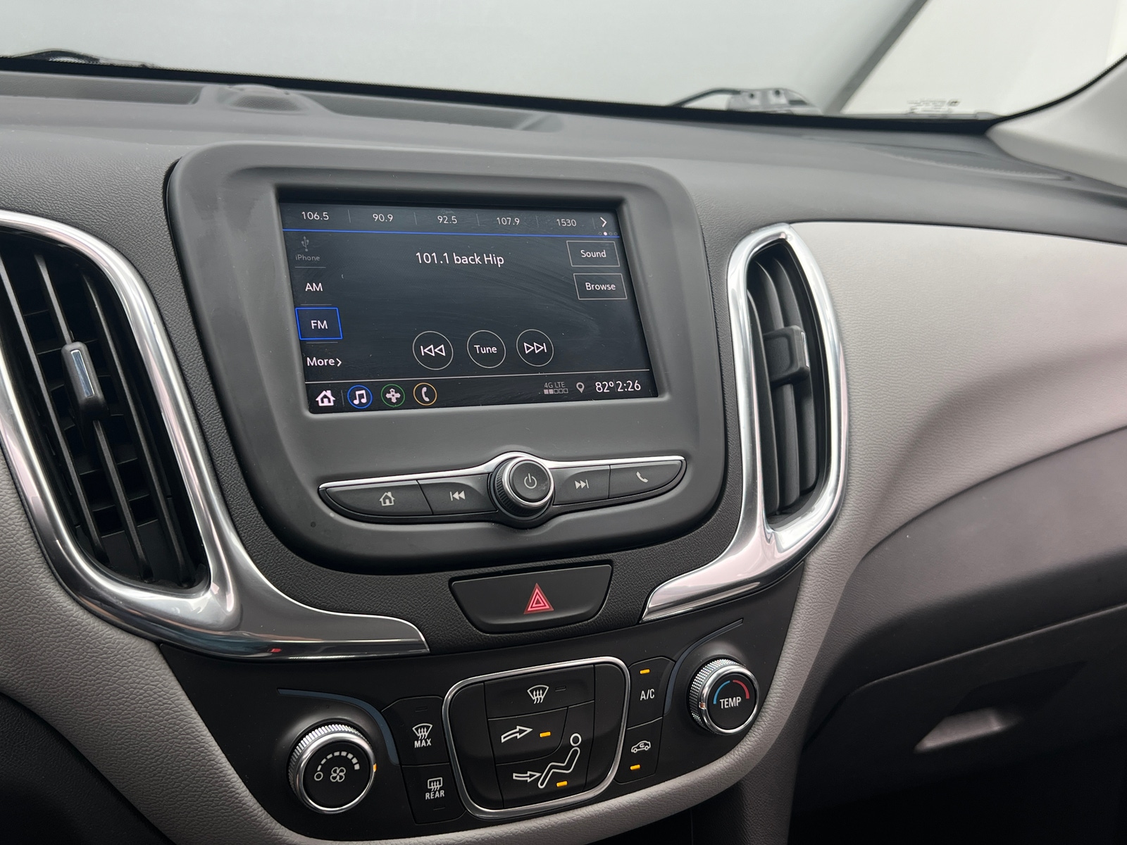 Thumbnail: 2020 Chevrolet Equinox - 4