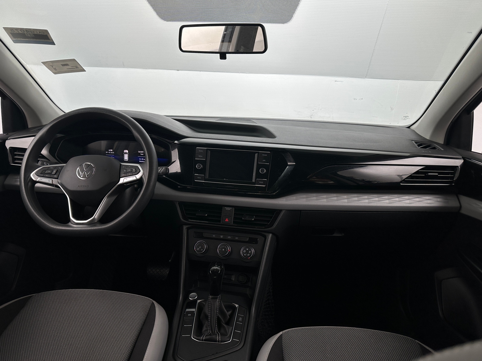 Thumbnail: 2022 Volkswagen Taos - 3