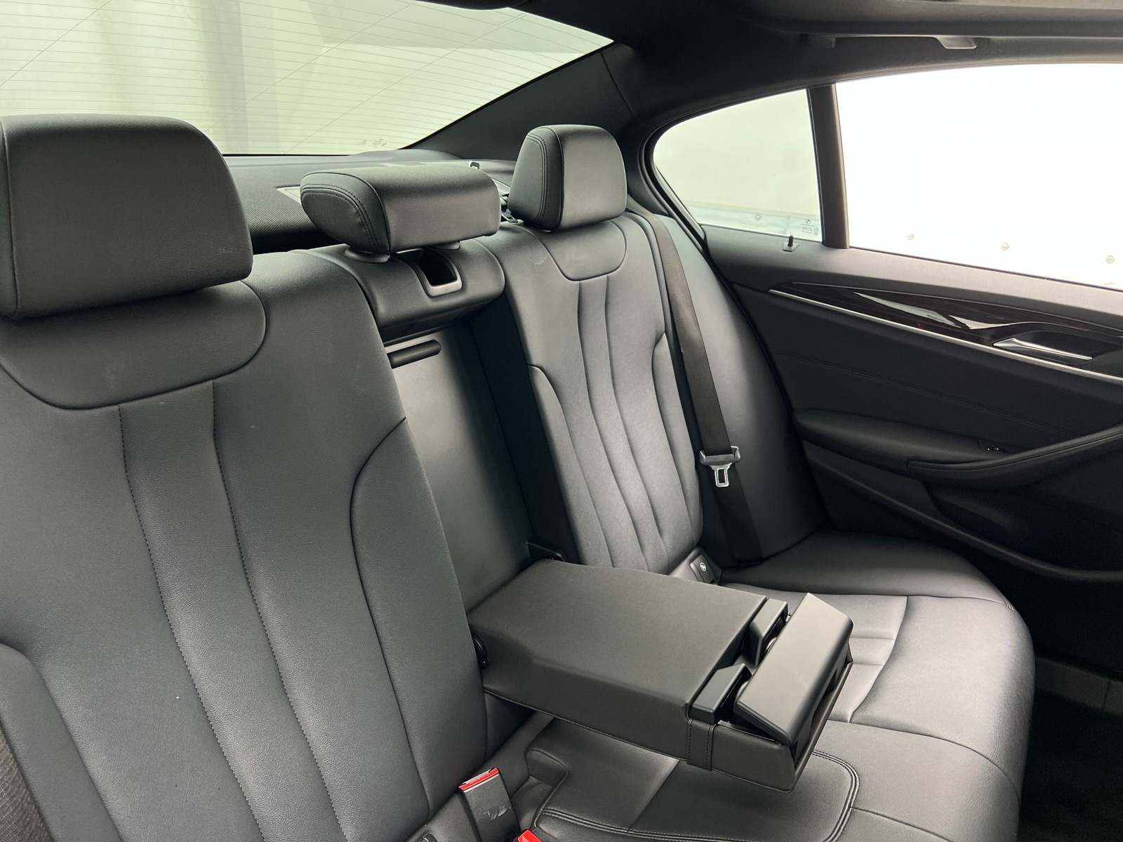 Thumbnail: 2018 BMW 5 Series - 5