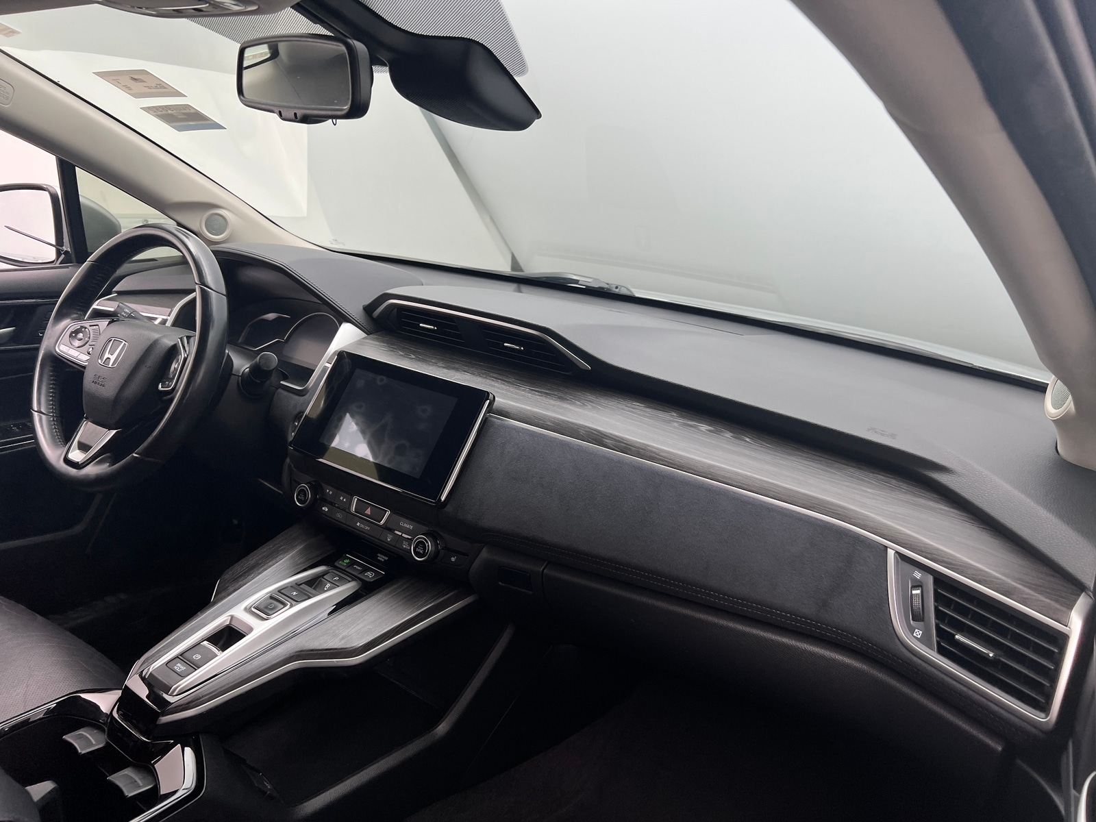 Thumbnail: 2018 Honda Clarity - 2