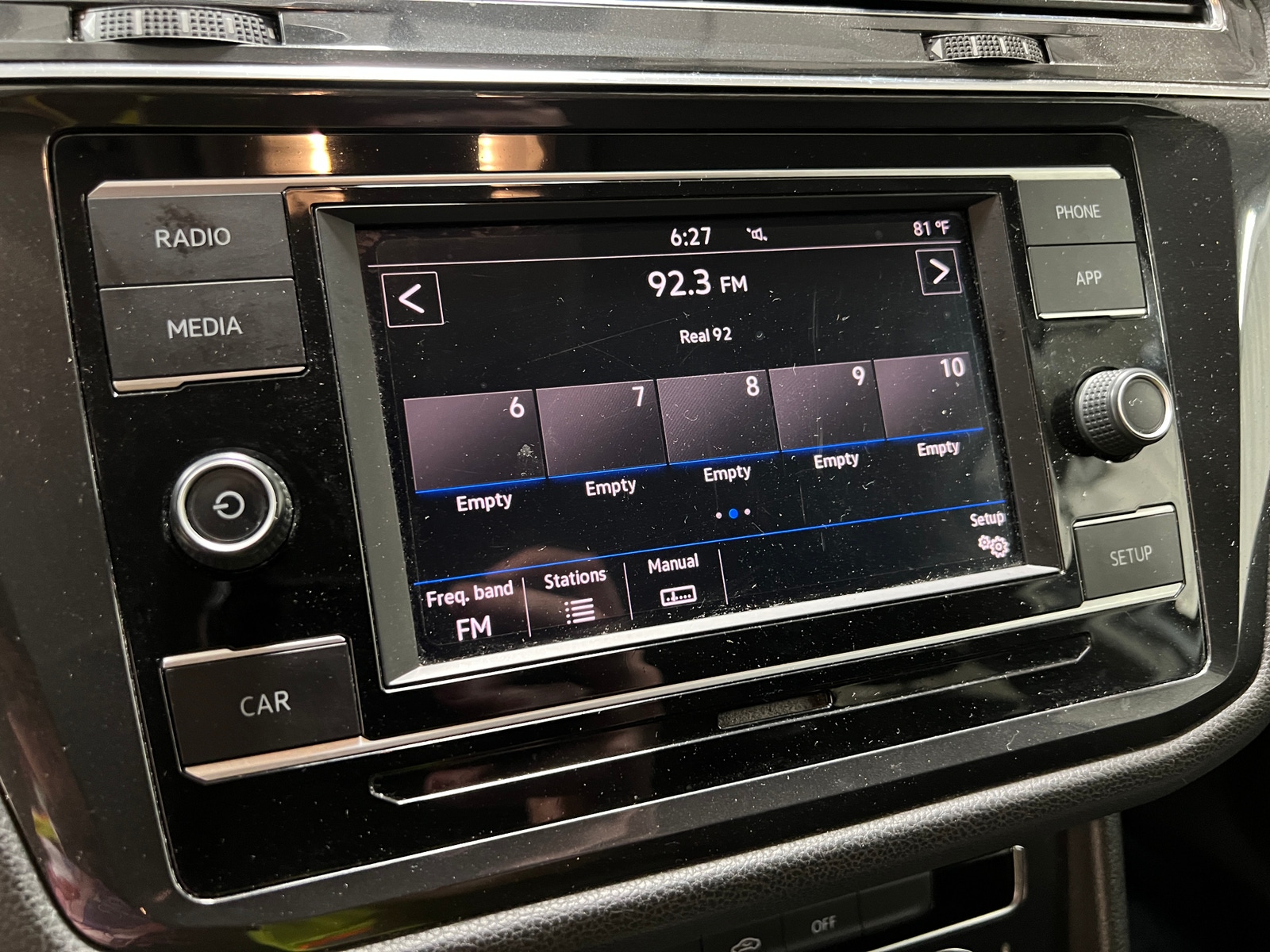 Thumbnail: 2019 Volkswagen Tiguan - 4