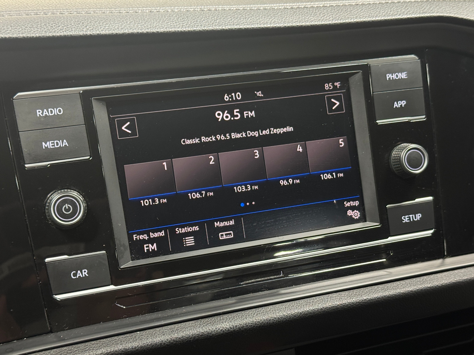 Thumbnail: 2019 Volkswagen Jetta - 4