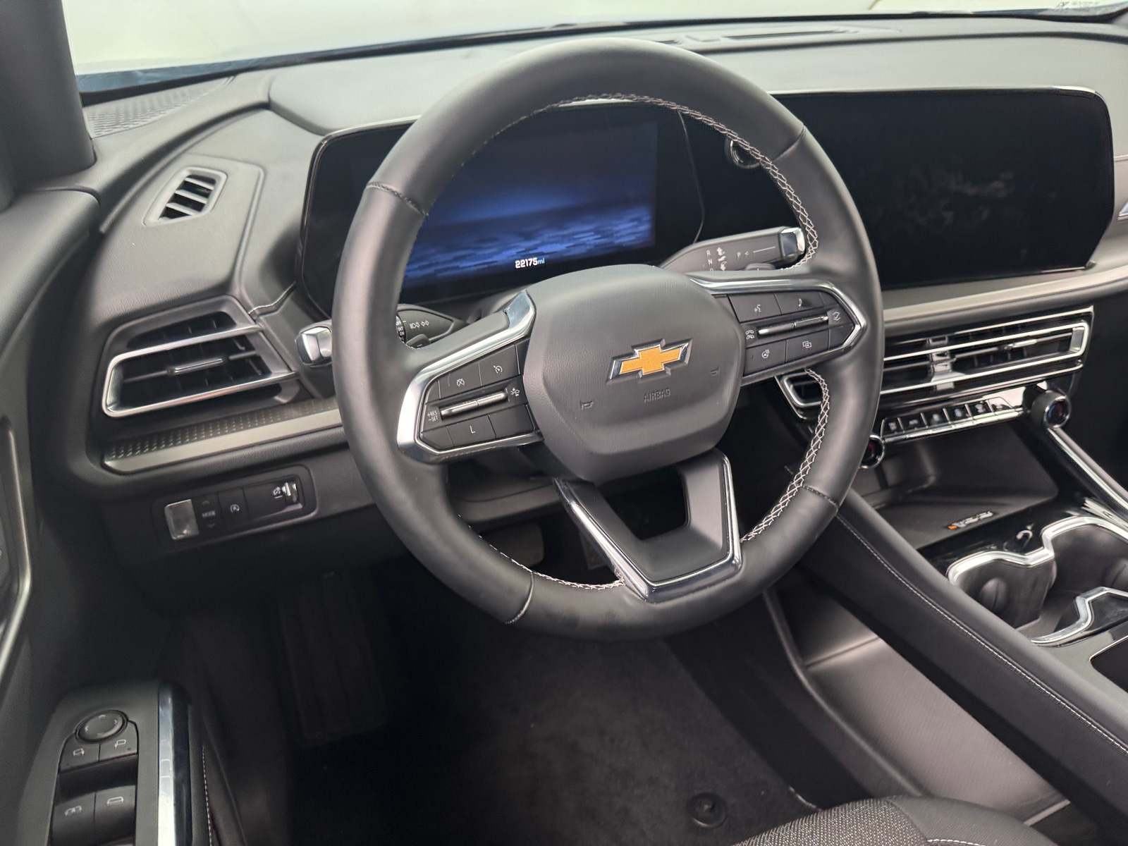Thumbnail: 2025 Chevrolet Traverse - 5