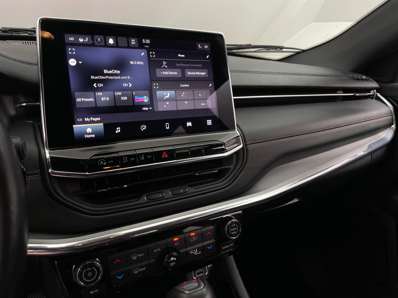 Thumbnail: 2022 Jeep Compass - 3