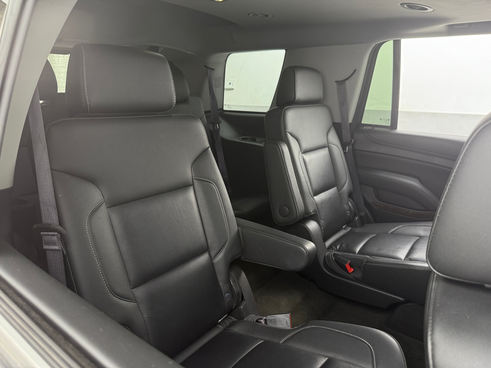 Thumbnail: 2017 Chevrolet Tahoe - 5