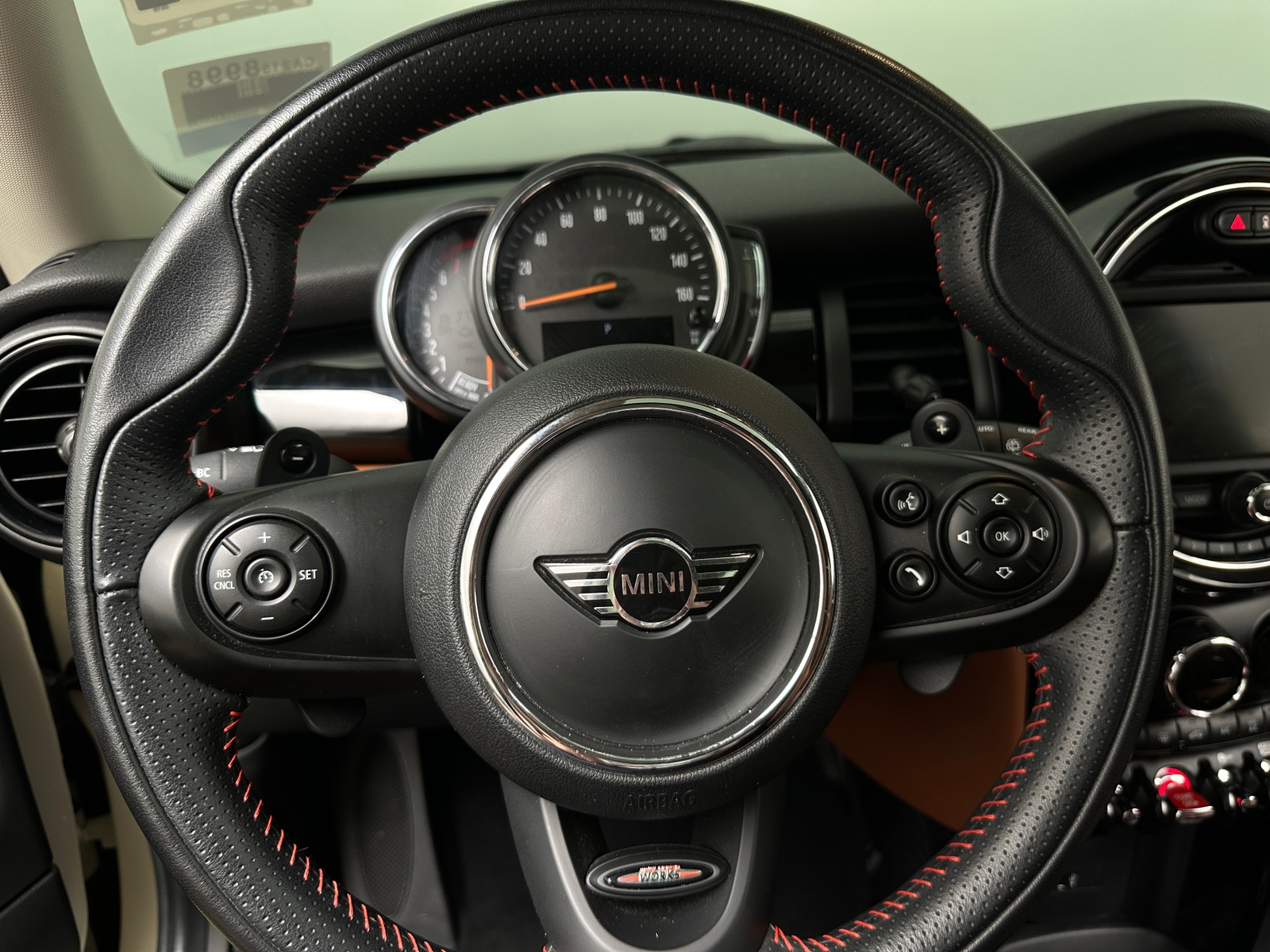 Thumbnail: 2019 MINI Cooper Hardtop - 4