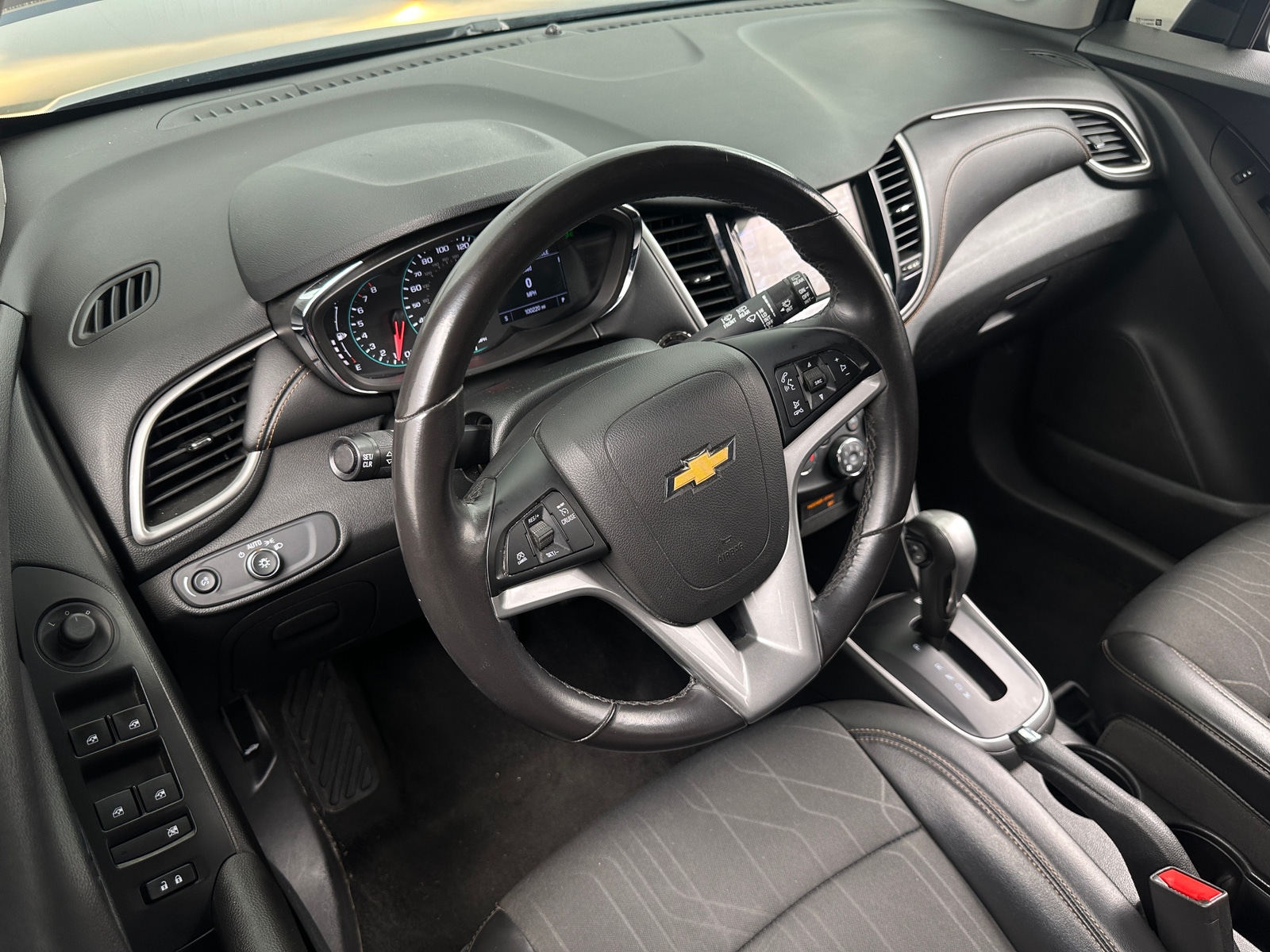 Thumbnail: 2019 Chevrolet Trax - 3