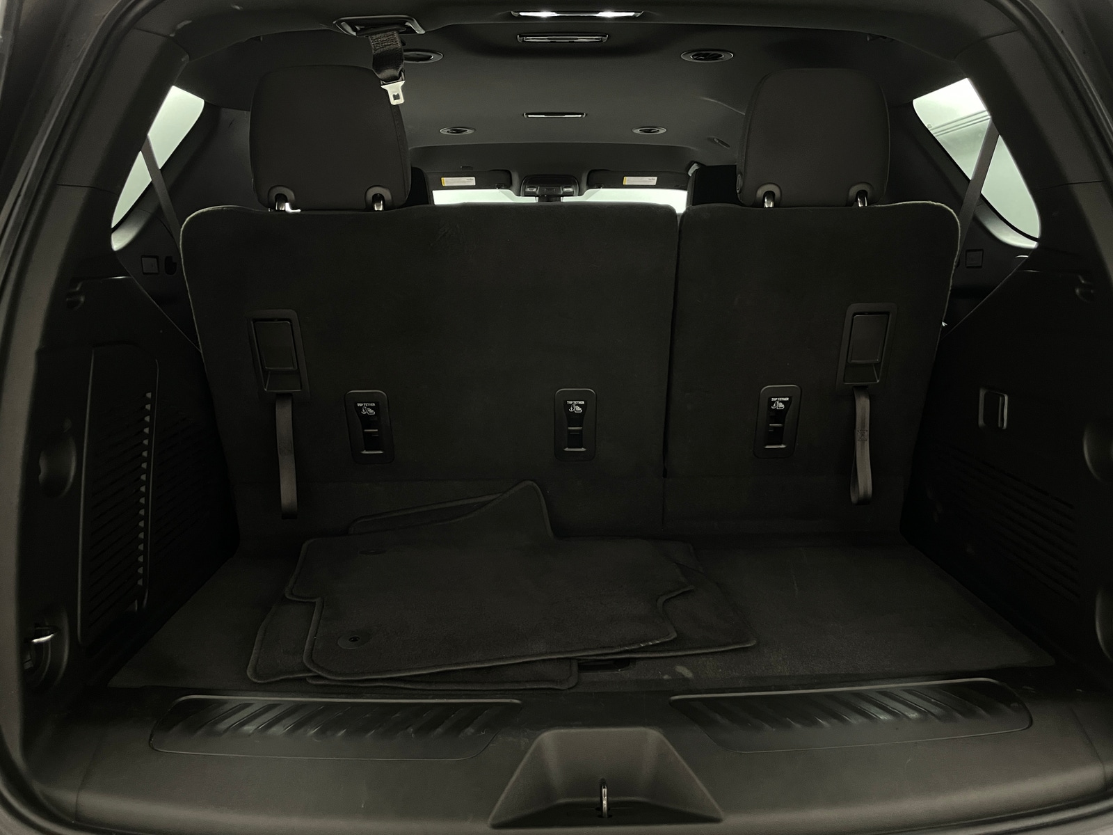Thumbnail: 2022 Chevrolet Tahoe - 7
