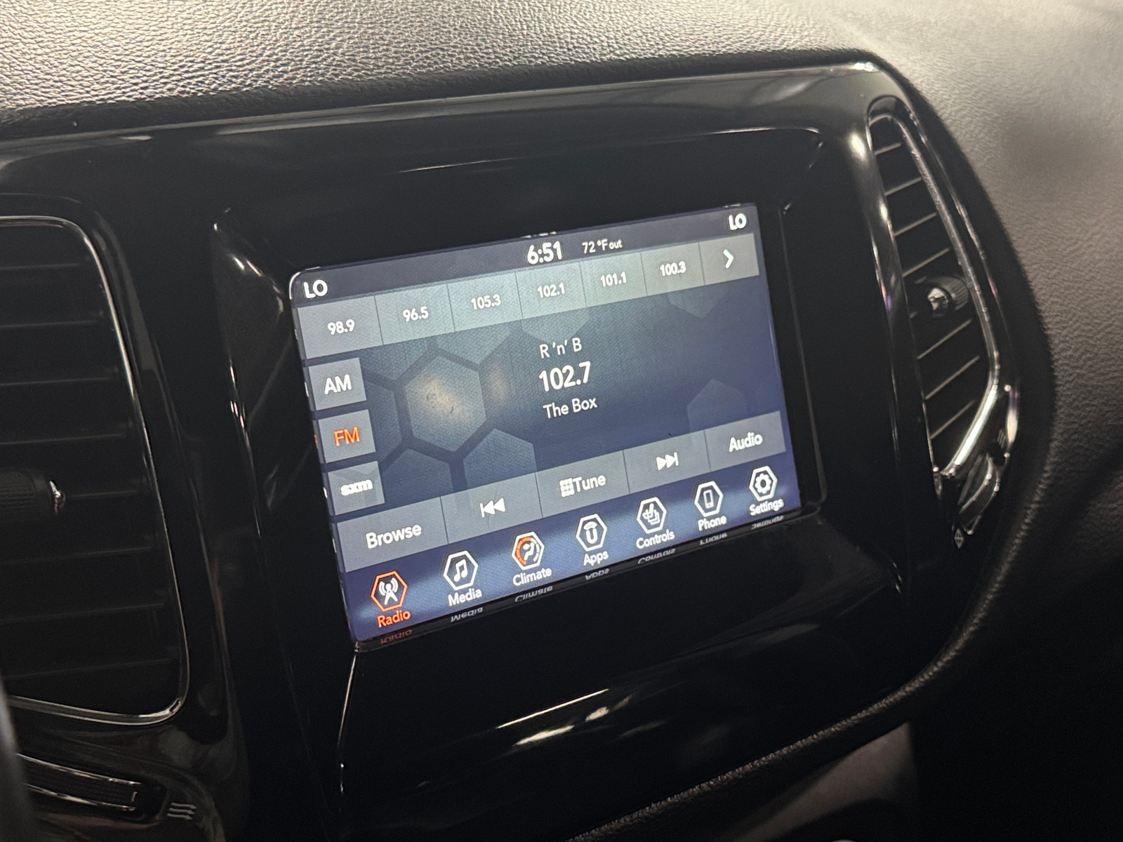 Thumbnail: 2020 Jeep Compass - 4