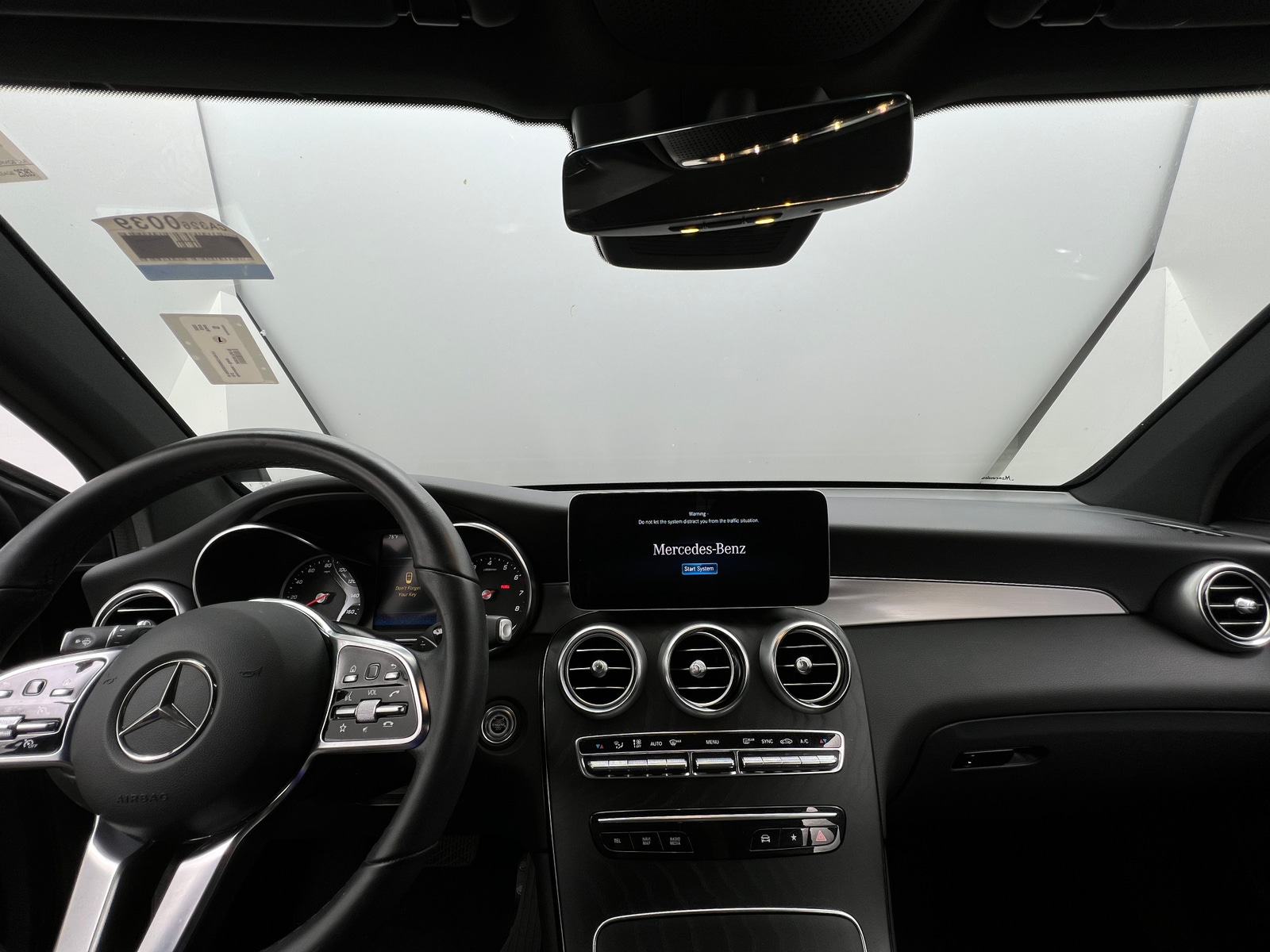 Thumbnail: 2022 Mercedes-Benz GLC - 2