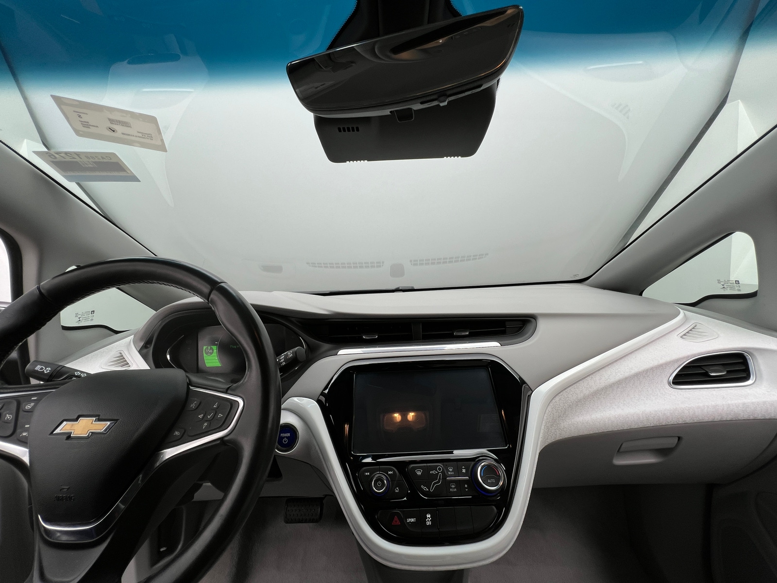 Thumbnail: 2020 Chevrolet Bolt EV - 2
