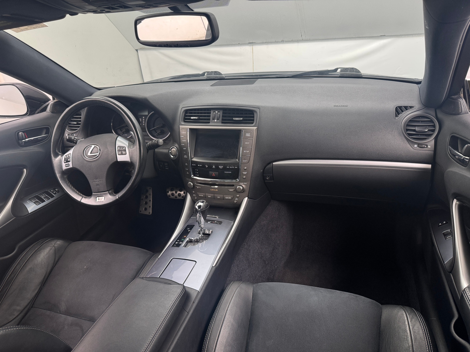 Thumbnail: 2011 Lexus IS - 2