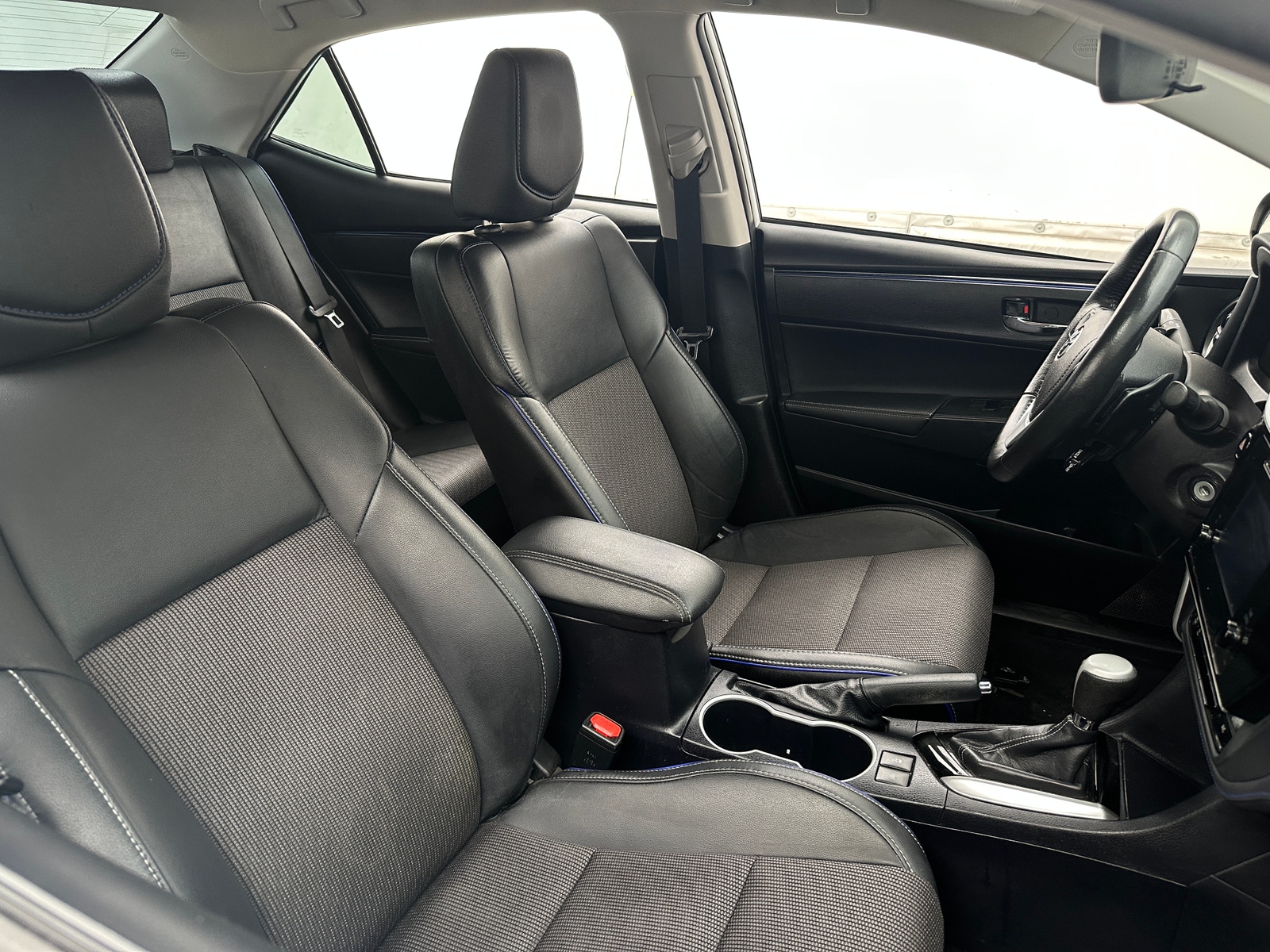 Thumbnail: 2017 Toyota Corolla - 2