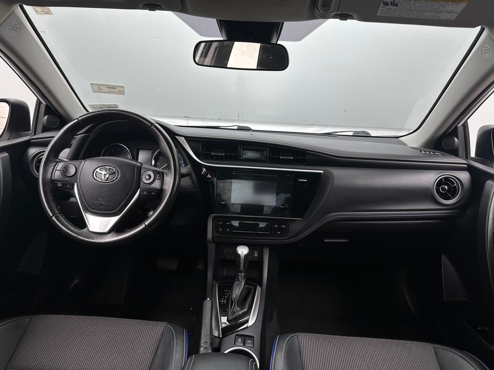 Thumbnail: 2017 Toyota Corolla - 3