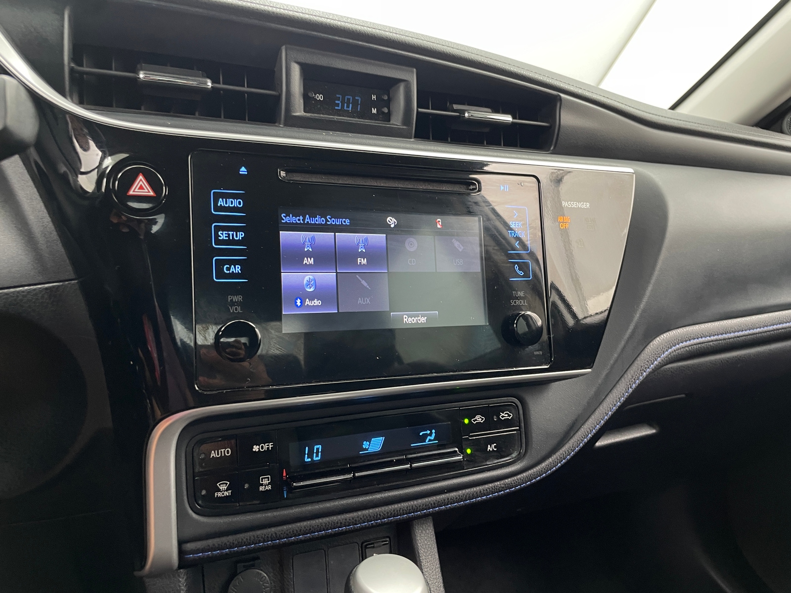Thumbnail: 2017 Toyota Corolla - 4