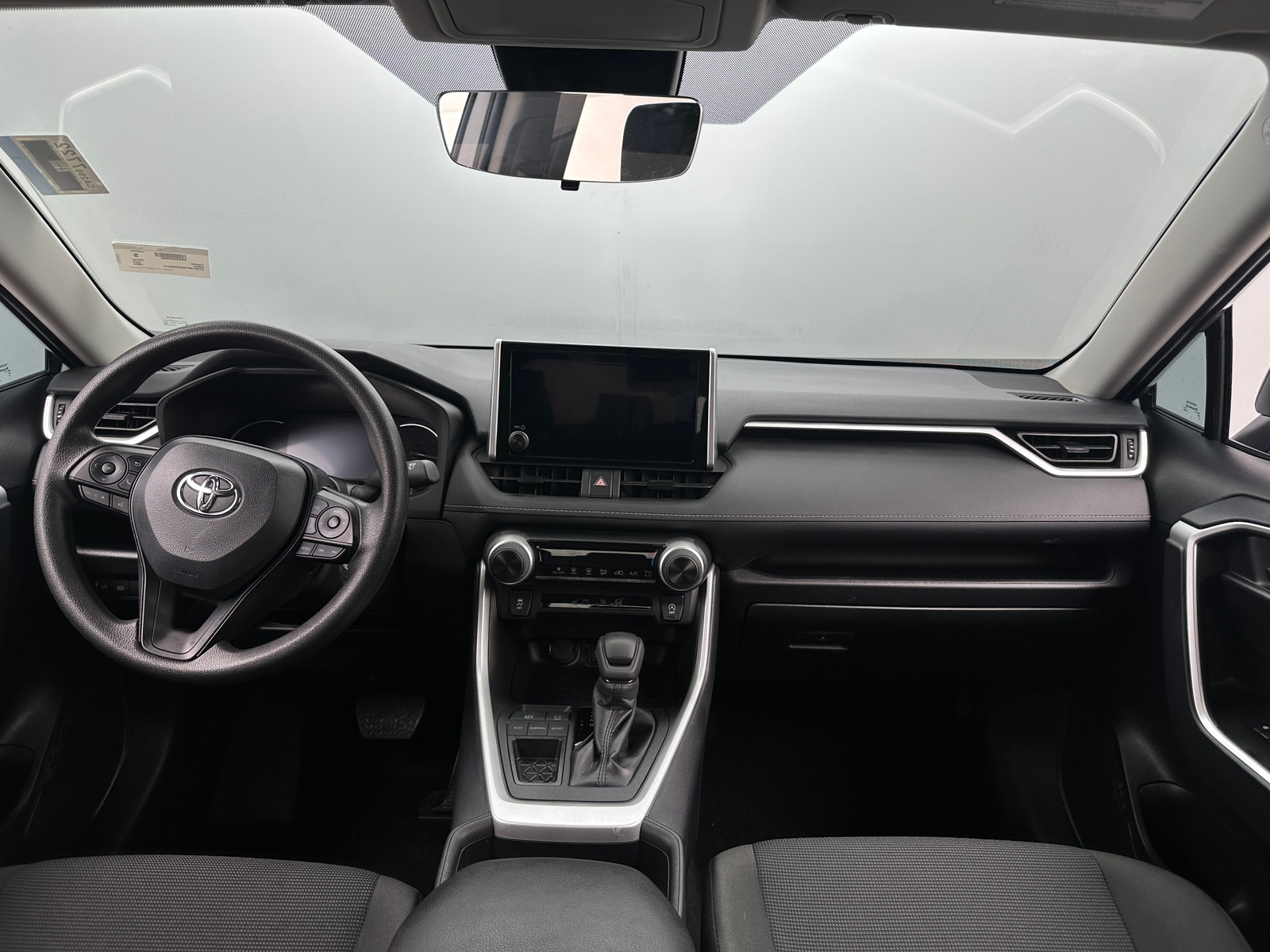 Thumbnail: 2025 Toyota RAV4 - 3