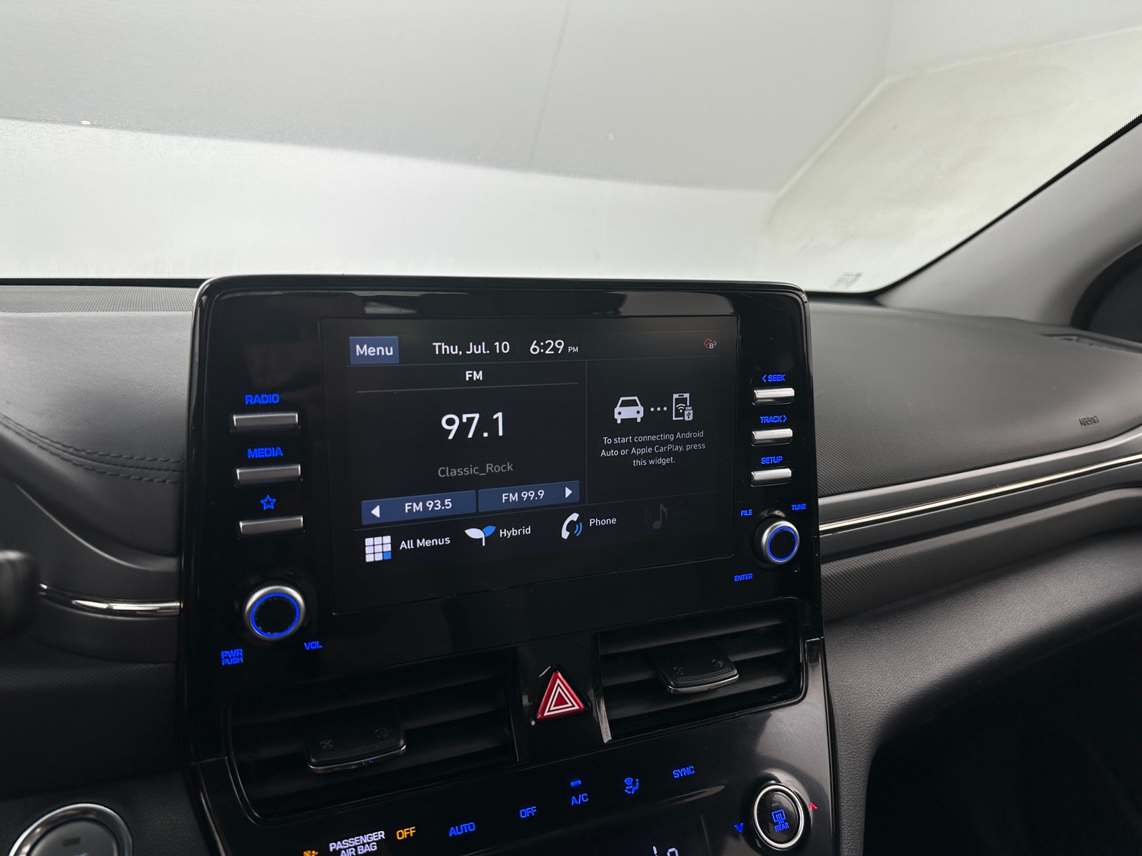 Thumbnail: 2022 Hyundai Ioniq - 4