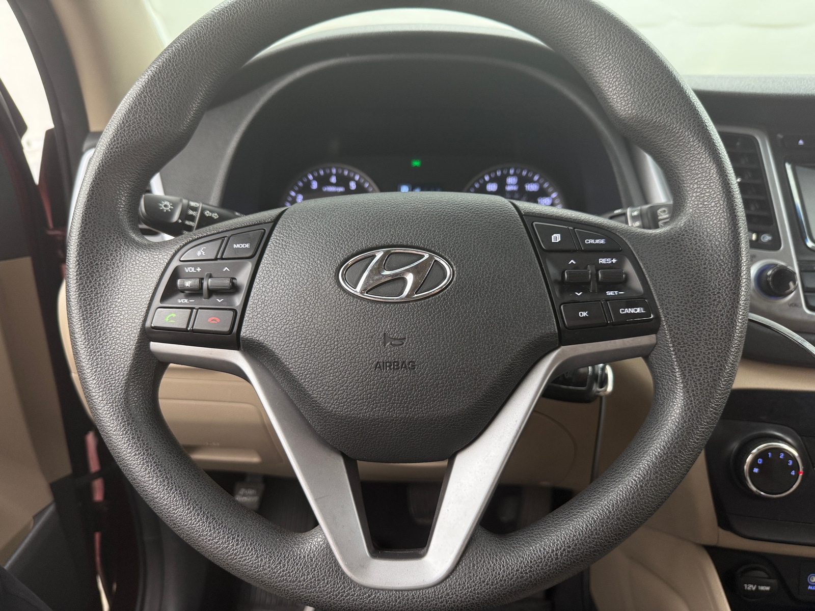 Thumbnail: 2016 Hyundai Tucson - 5