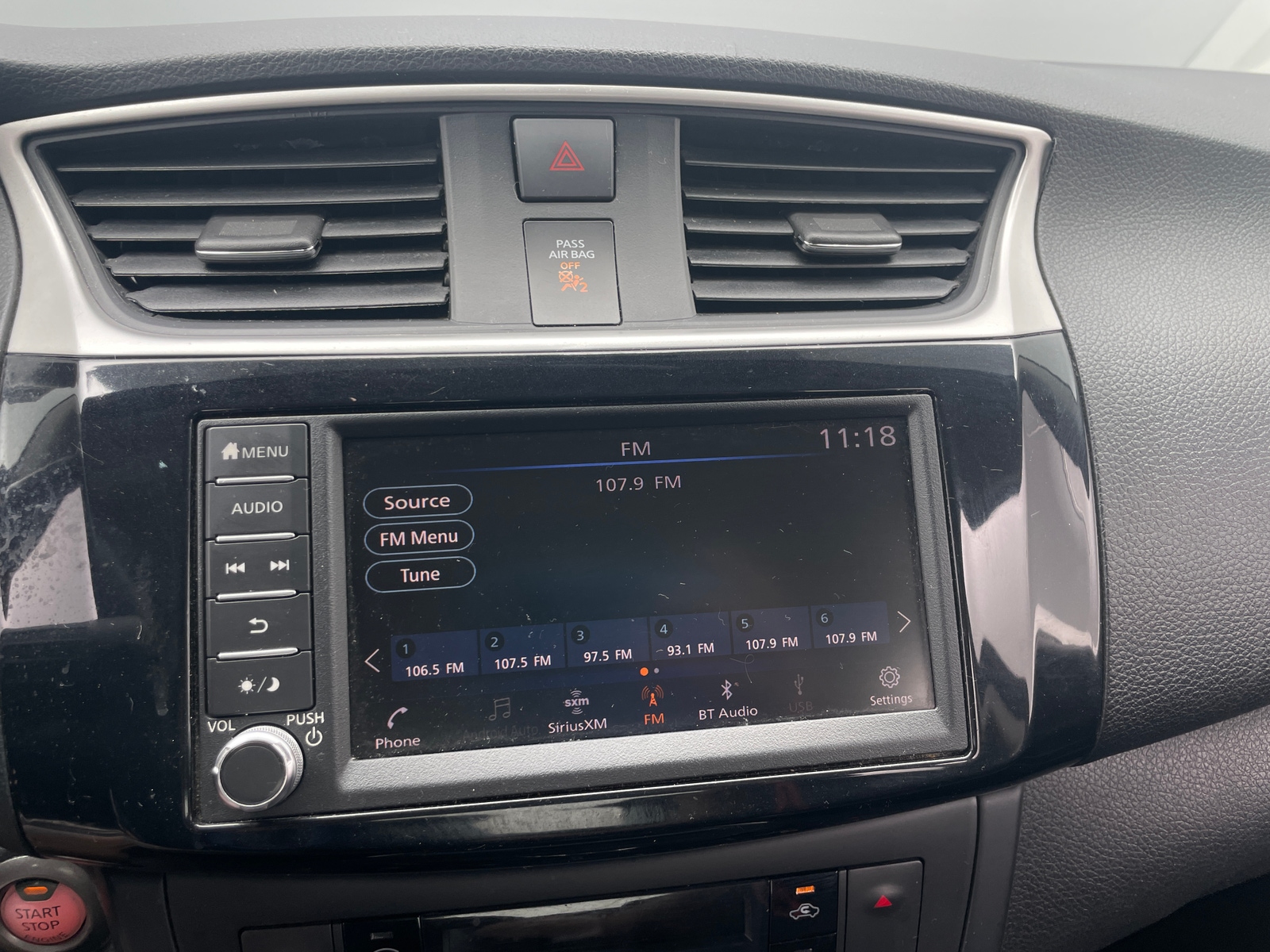 Thumbnail: 2019 Nissan Sentra - 4