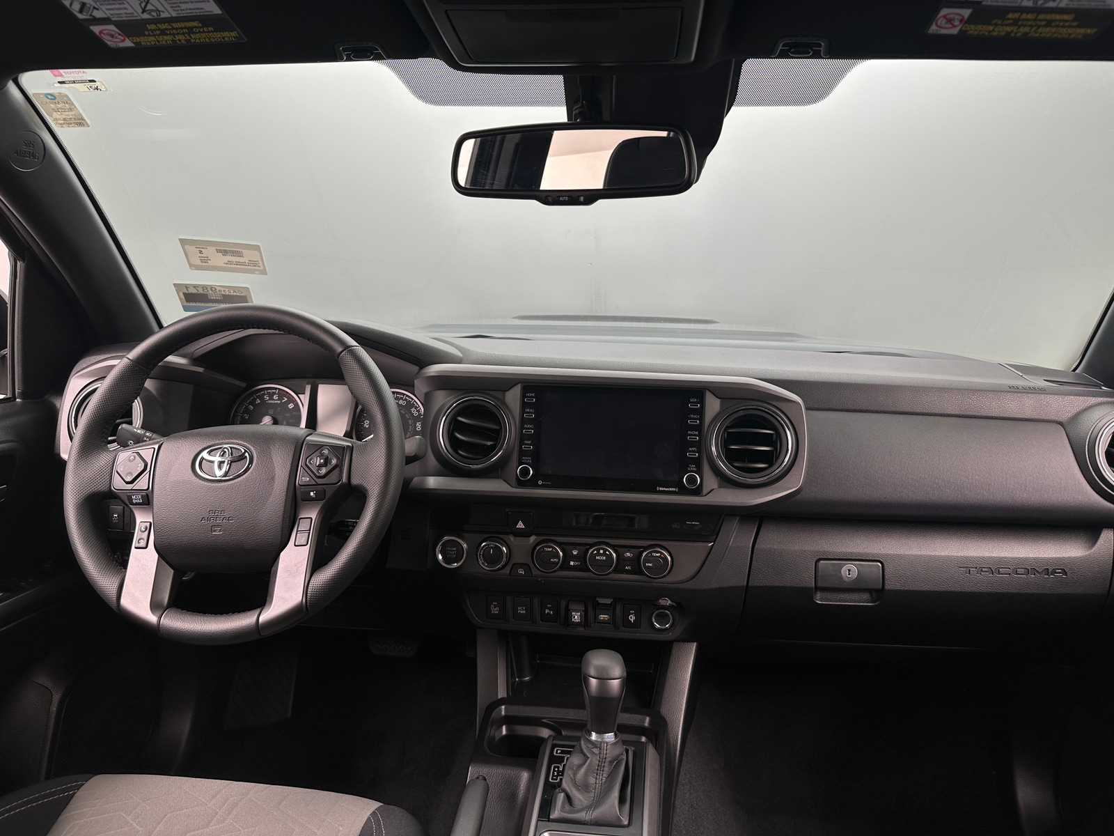 Thumbnail: 2022 Toyota Tacoma - 3
