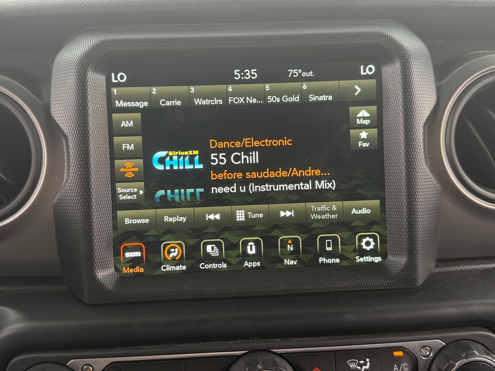 Thumbnail: 2022 Jeep Gladiator - 4