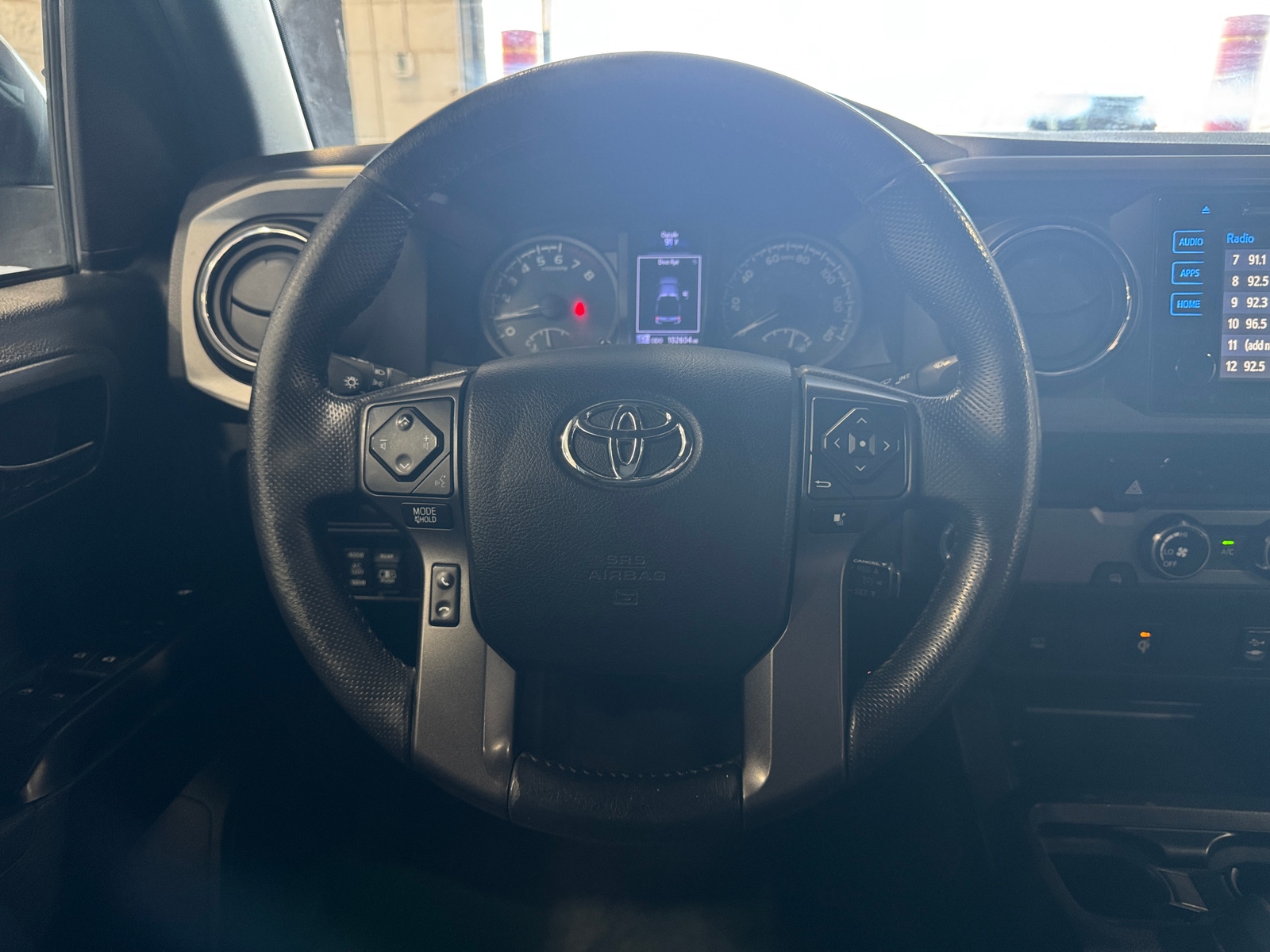 Thumbnail: 2017 Toyota Tacoma - 5