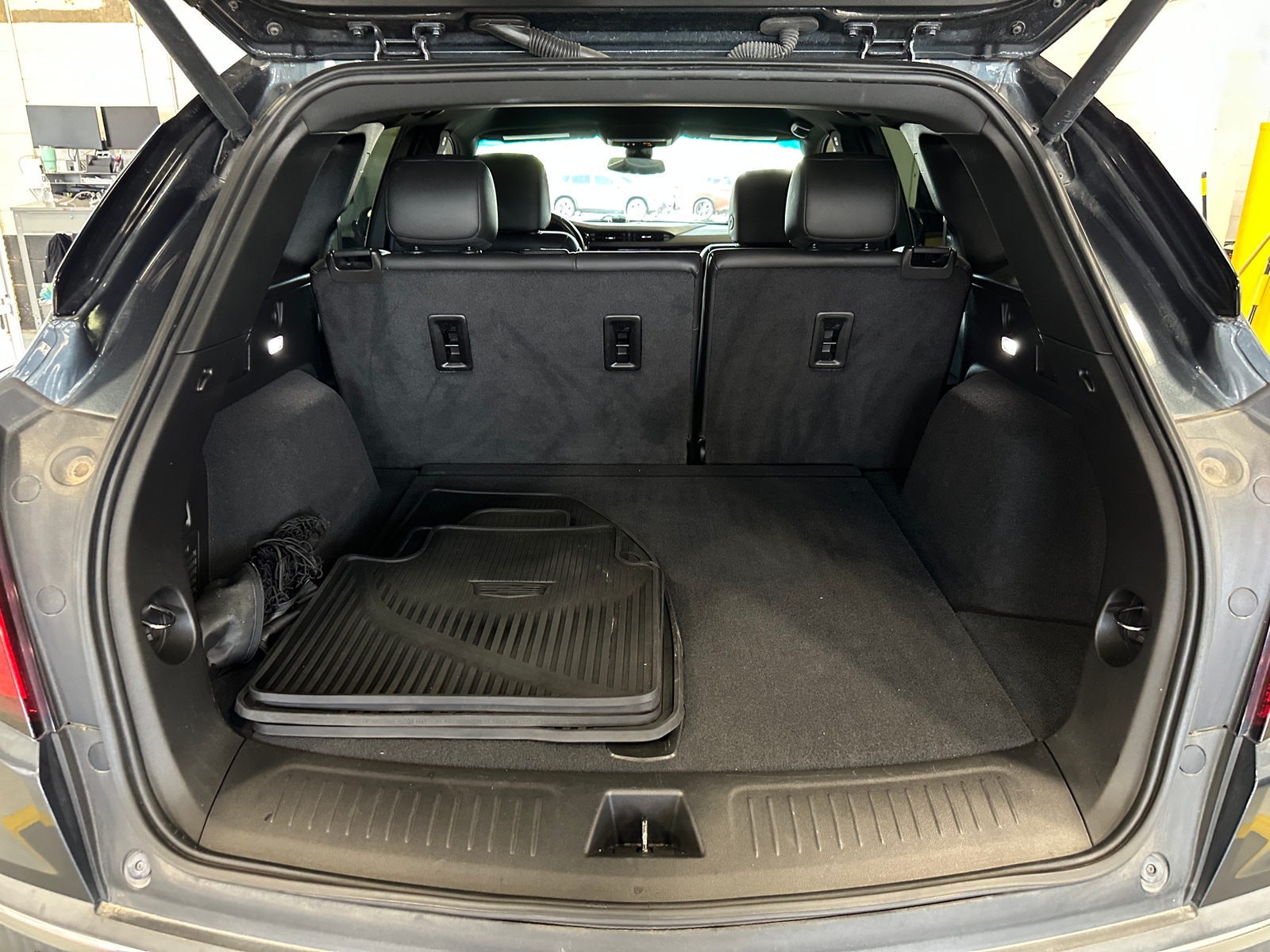 Thumbnail: 2020 Cadillac XT5 - 6