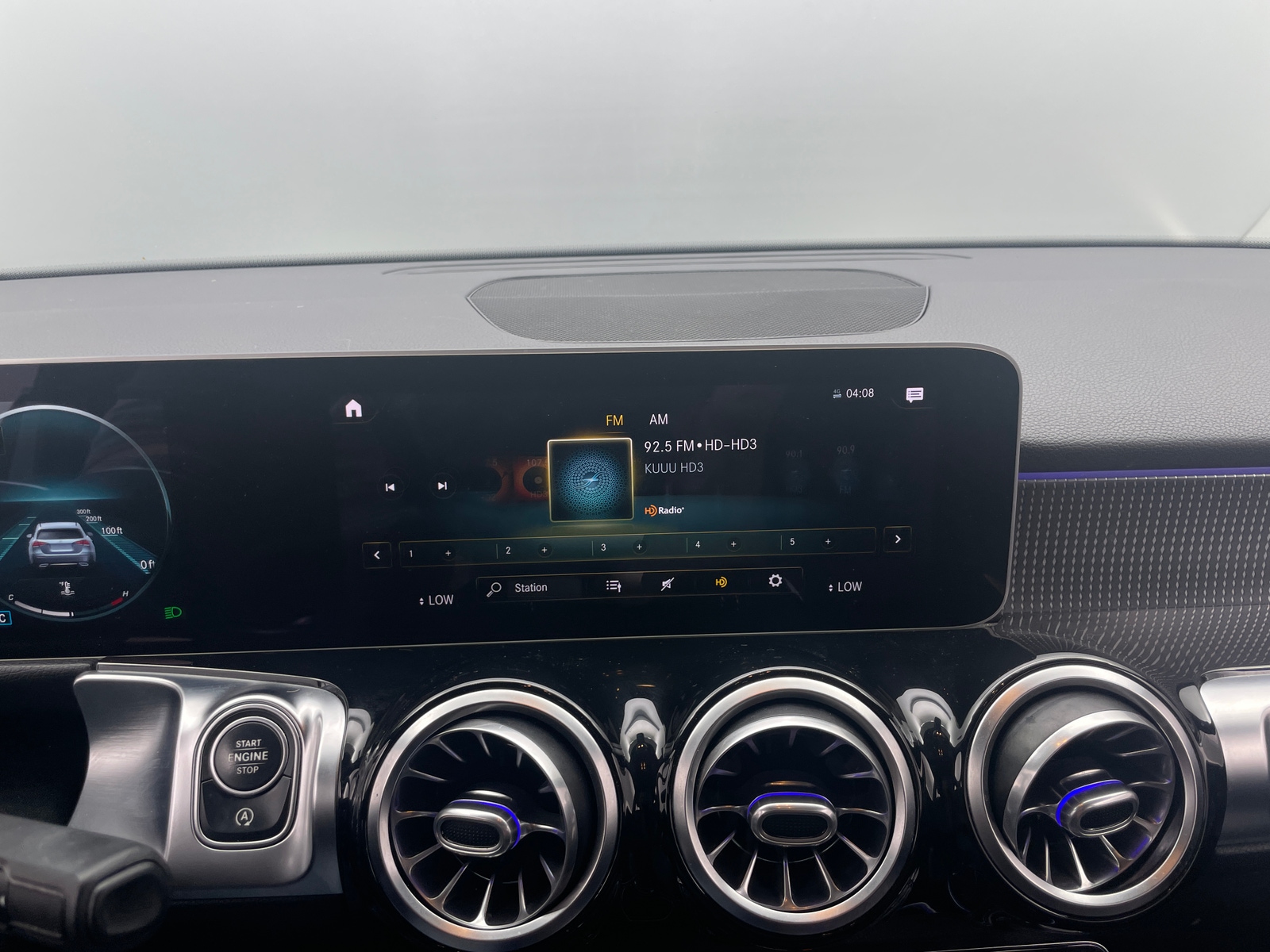 Thumbnail: 2021 Mercedes-Benz GLB - 3