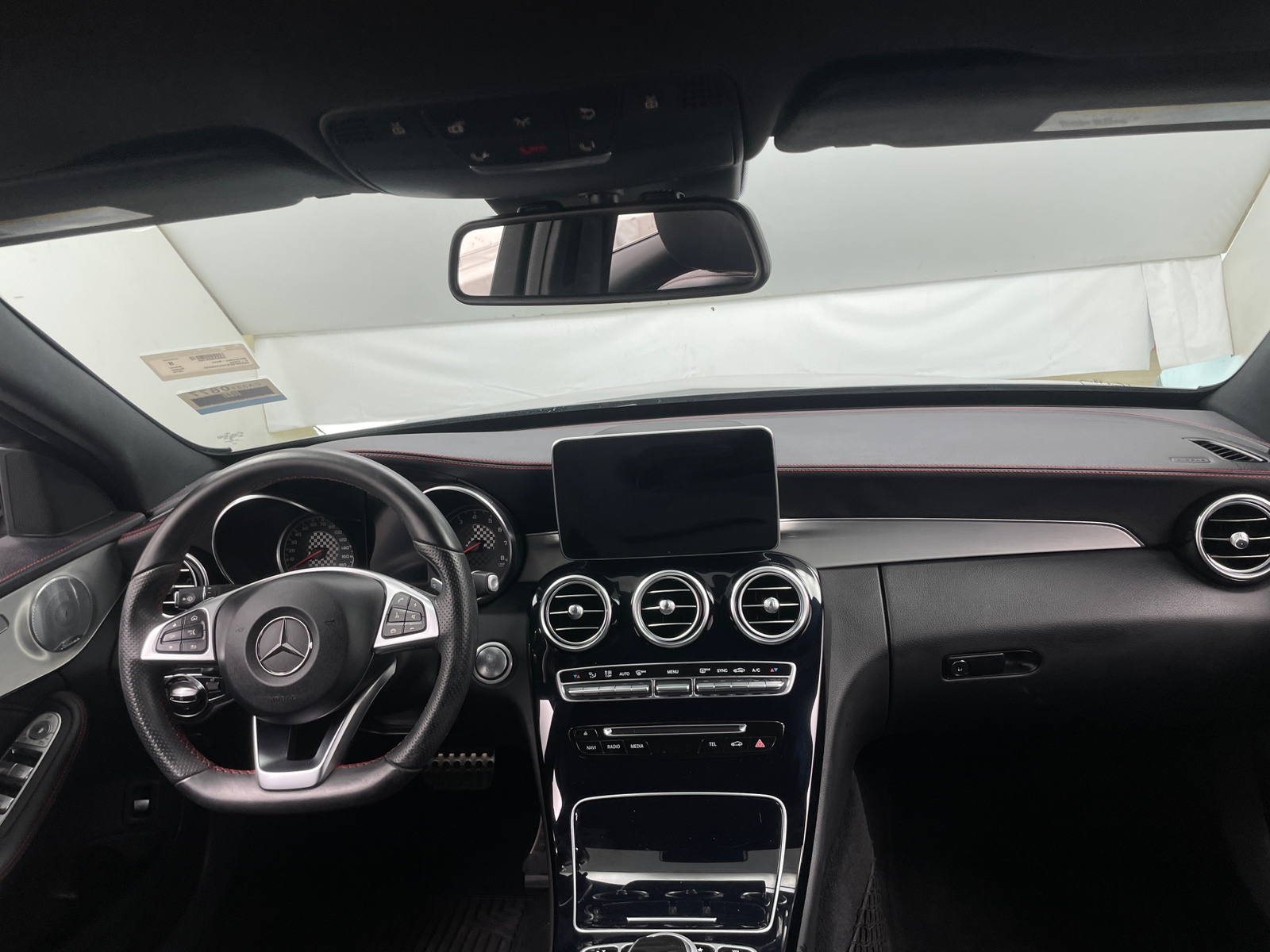 Thumbnail: 2016 Mercedes-Benz C-Class - 2