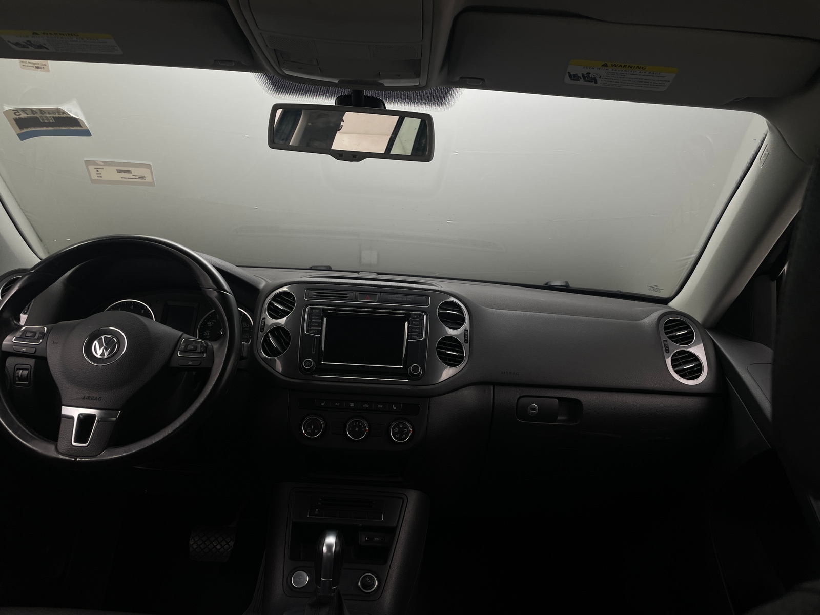 Thumbnail: 2017 Volkswagen Tiguan - 2