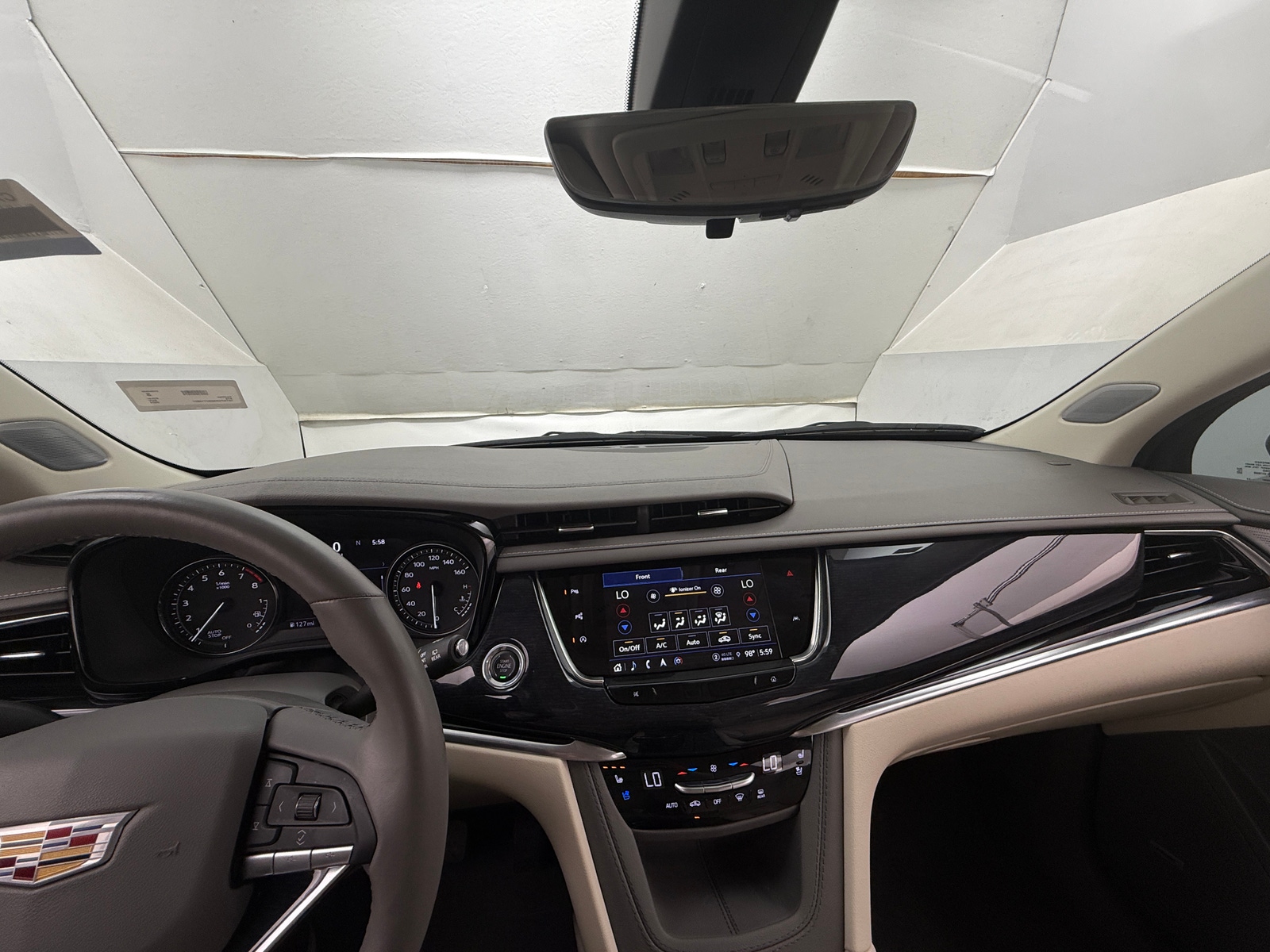Thumbnail: 2024 Cadillac XT6 - 2