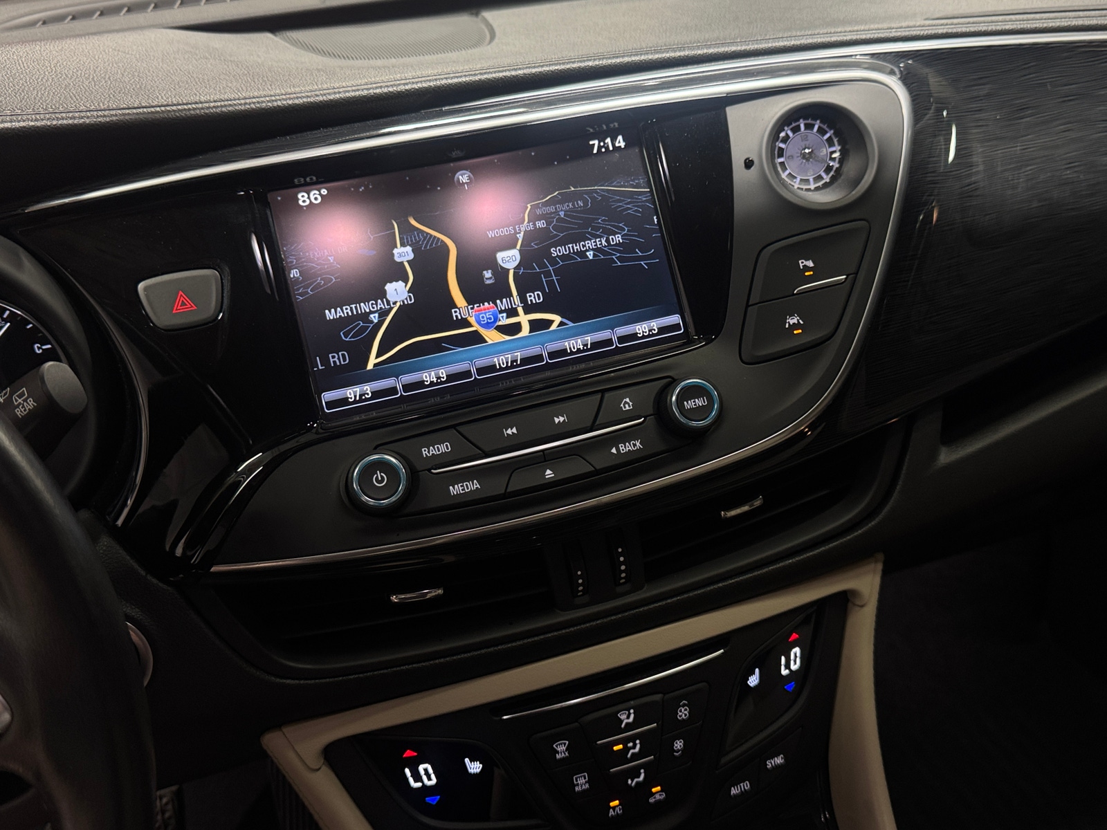 Thumbnail: 2016 Buick Envision - 3