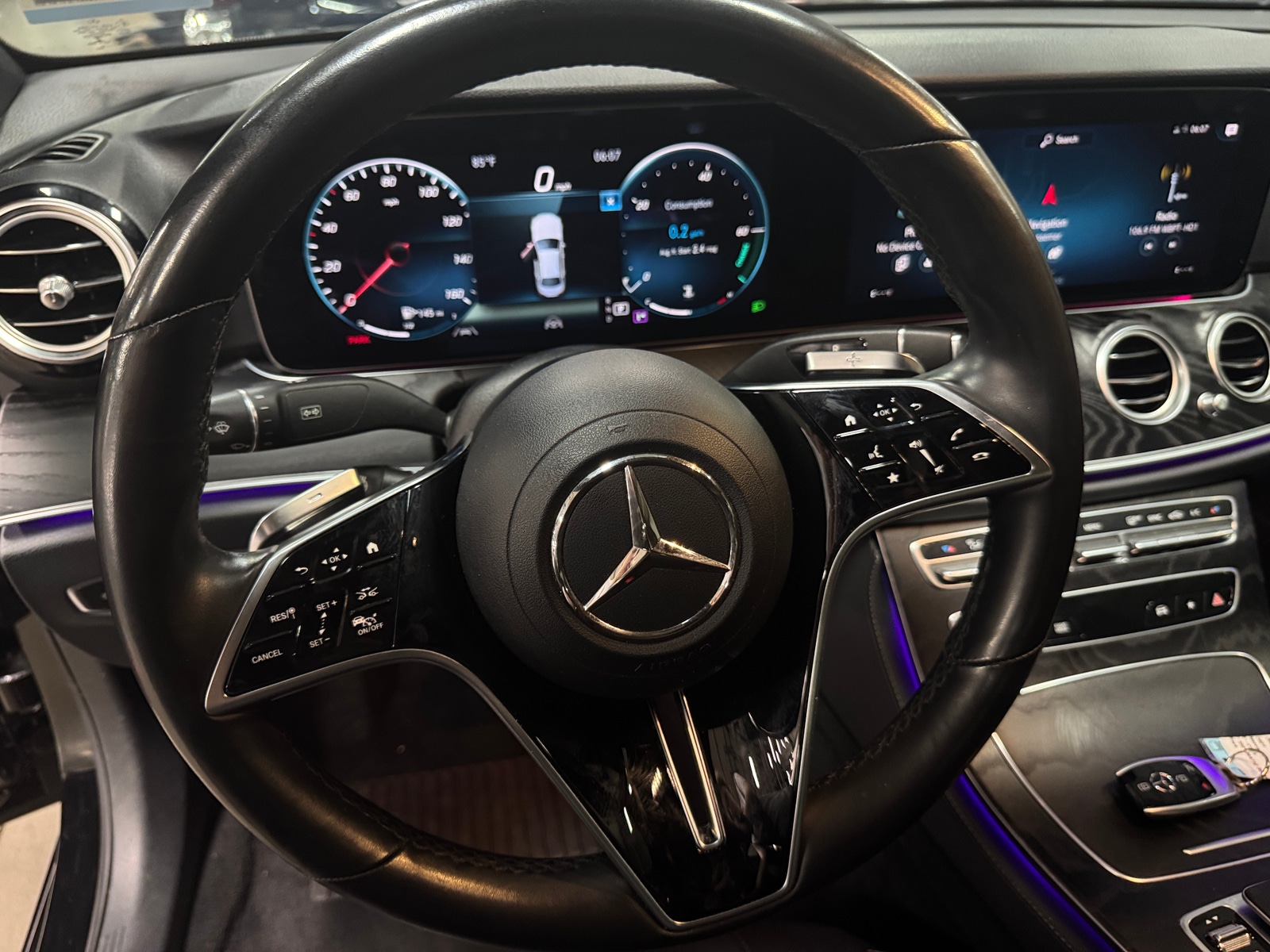 Thumbnail: 2021 Mercedes-Benz E-Class - 4