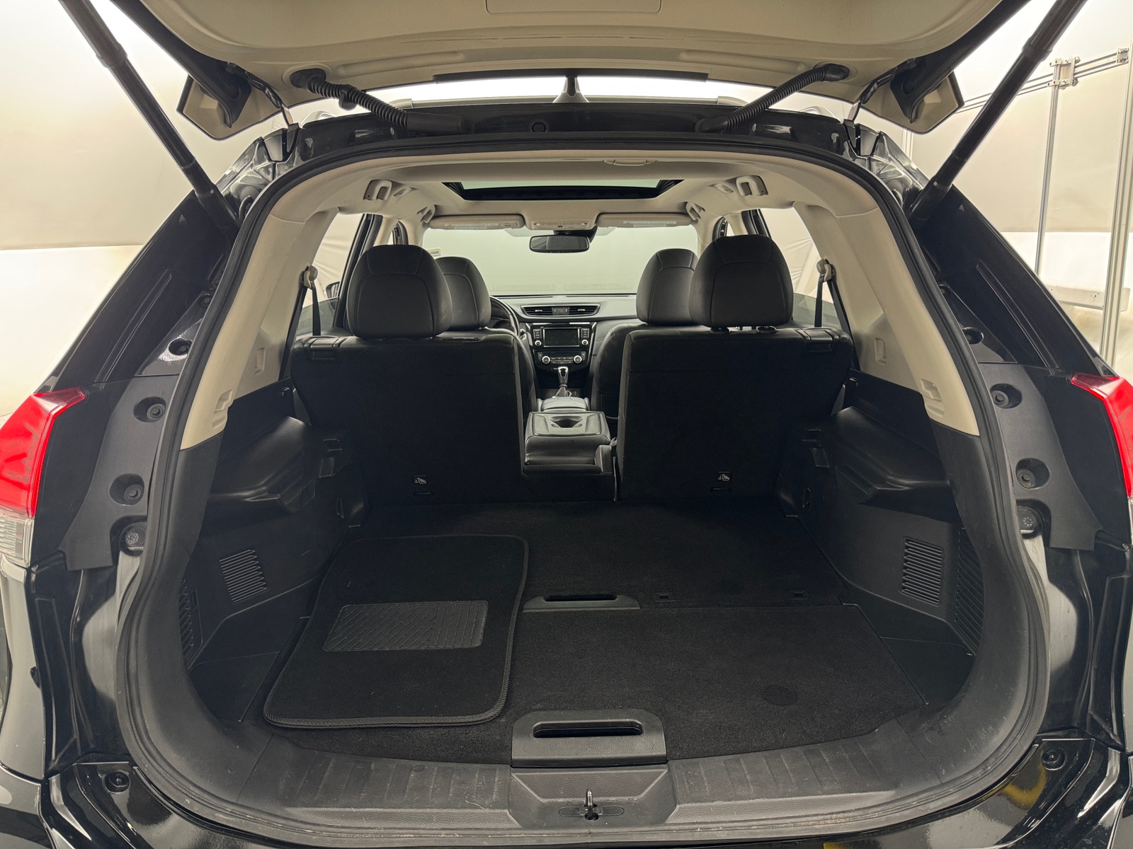 Thumbnail: 2018 Nissan Rogue - 6